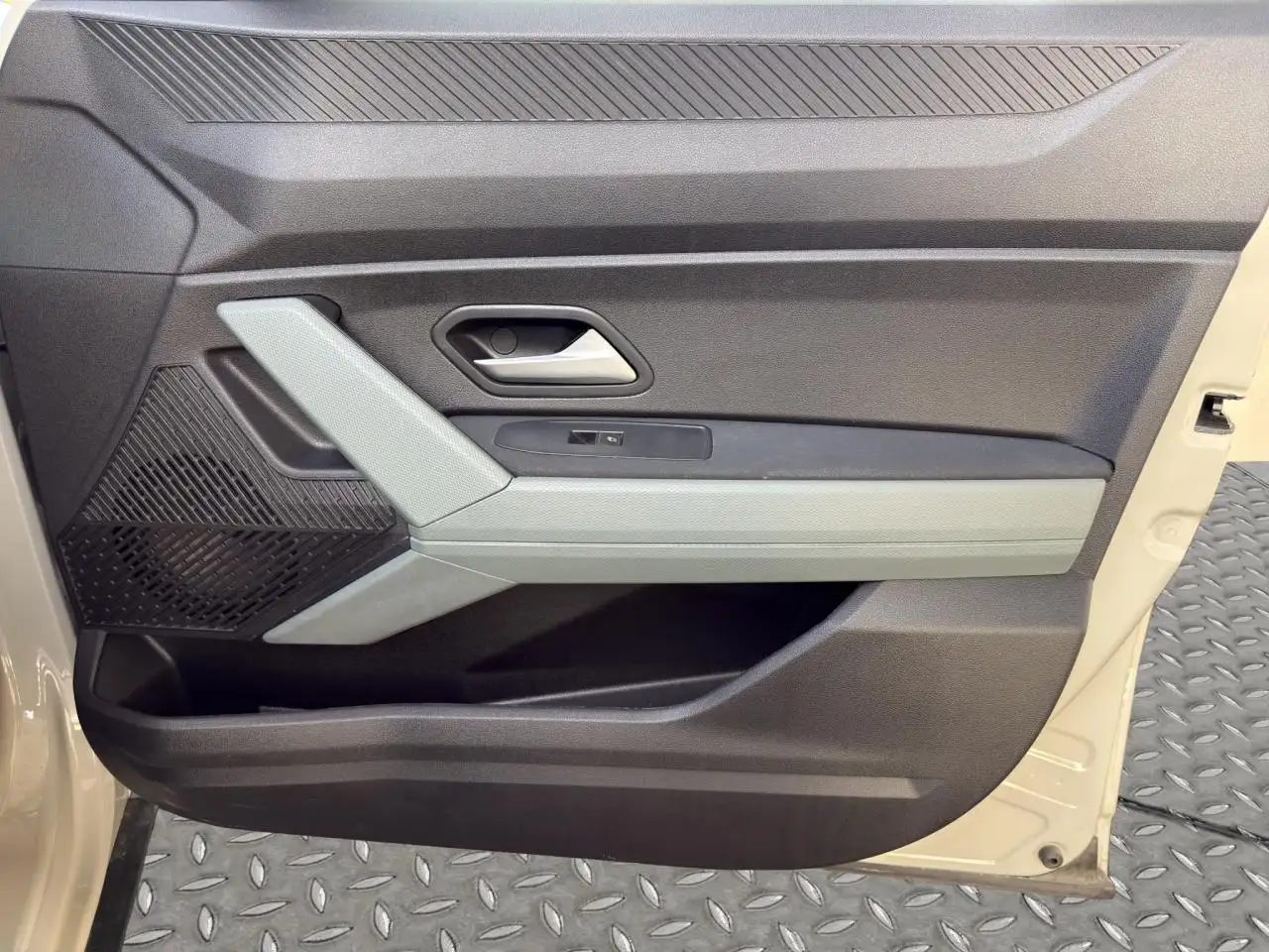Dacia Duster — photo 17