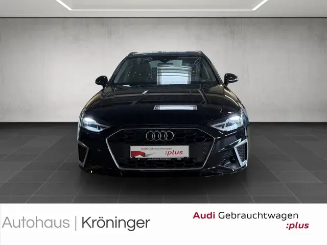 Audi A4 view 5