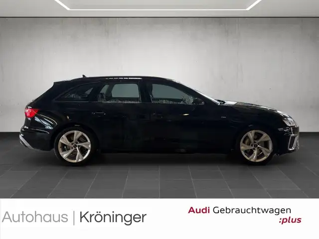 Audi A4 view 4