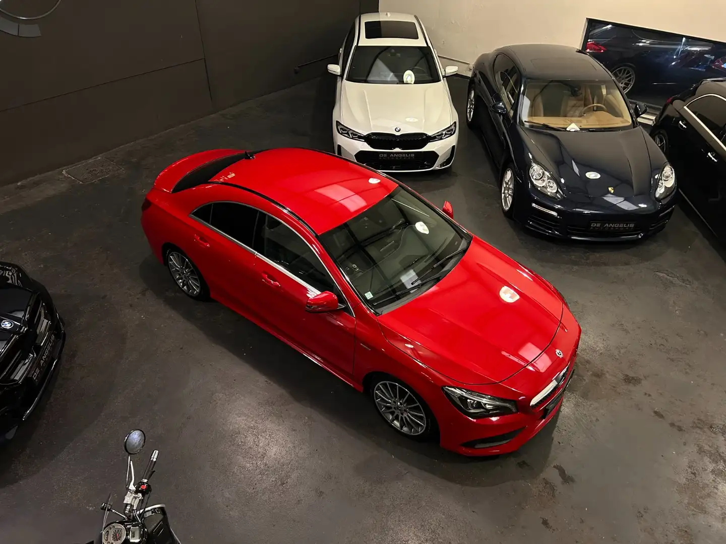 Mercedes-Benz CLA 200 EDITION AMG Rouge - 2