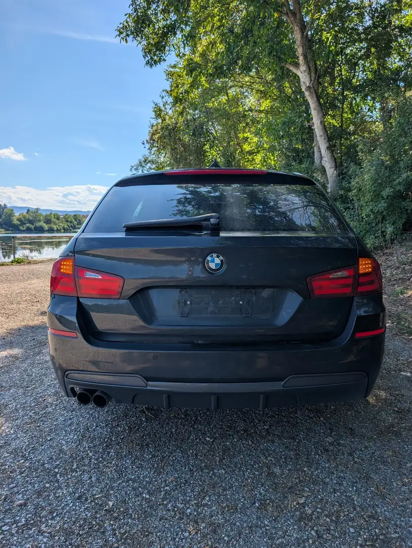 BMW 530 530d xDrive Touring Sport-Aut. Schwarz - 2