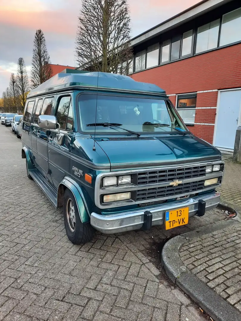 Chevrolet Chevy Van Winnebago Grün - 2