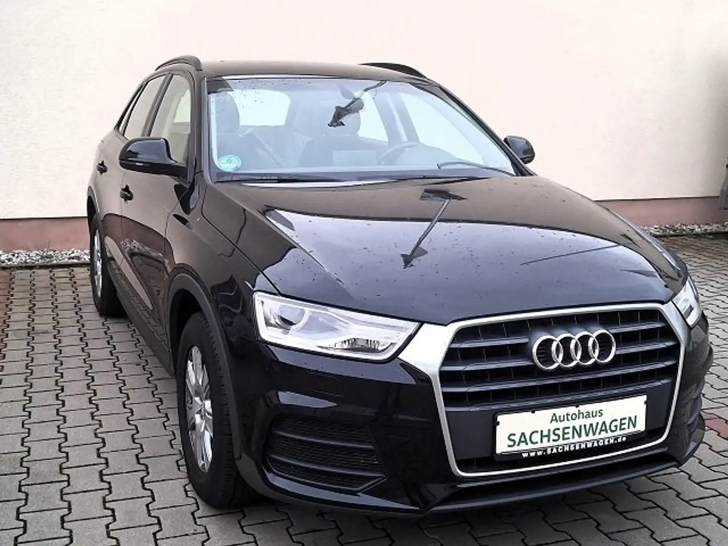 Audi Q3 Bi-Xenon*8fach Alu*SiHzg*PDC*KomfortPAKET*RüCam Schwarz - 2