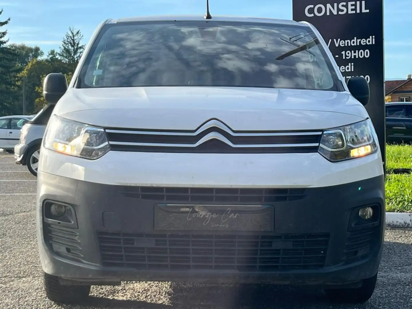 Citroen Berlingo Taille M BlueHDi 130 SS EAT8 Shine (TVA Récupérable) Wit - 2