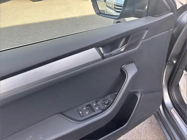 Skoda Superb view 16