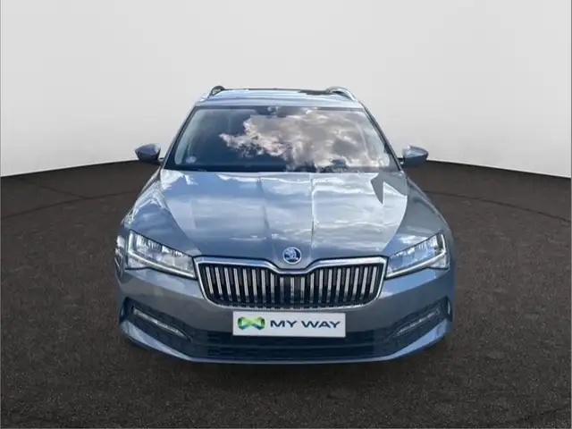Skoda Superb view 13