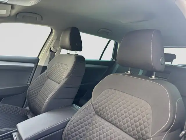 Skoda Superb view 14