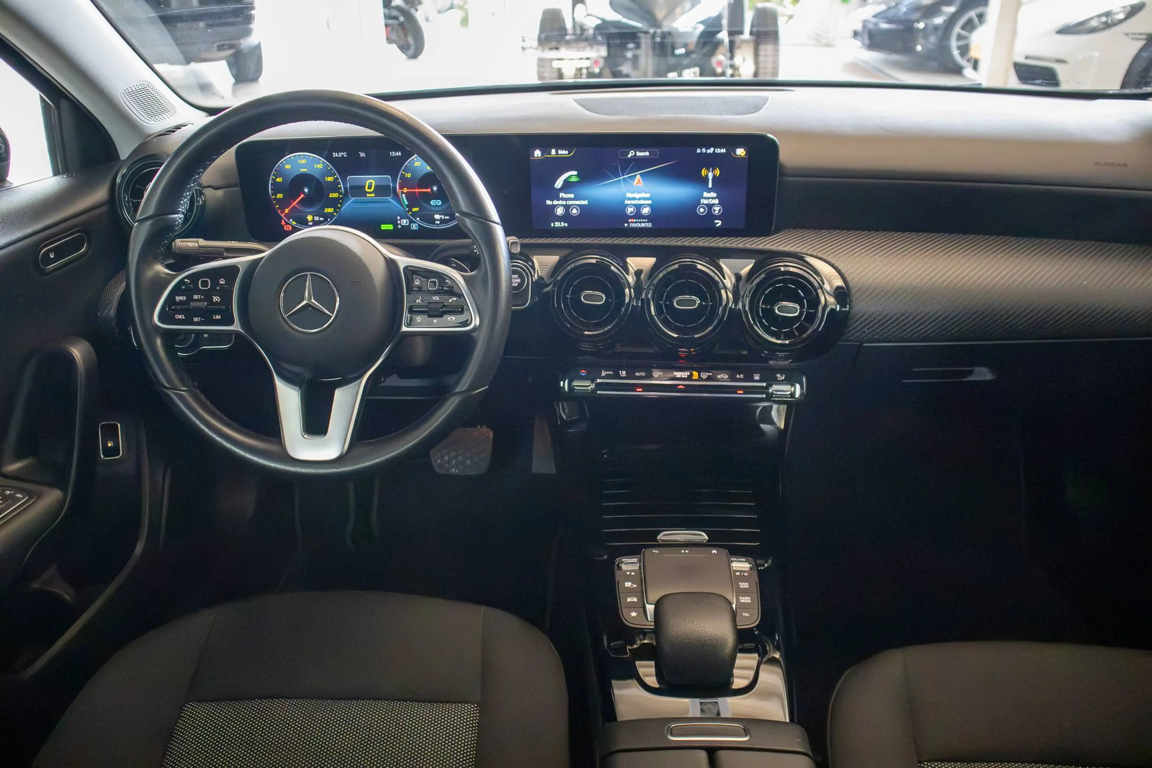 Mercedes-Benz A 250 e PLUG-IN, BERLINE, ZETELVERW., NAVI, CAMERA, DODE HOEK, LANE ASSIST, CC — photo 11