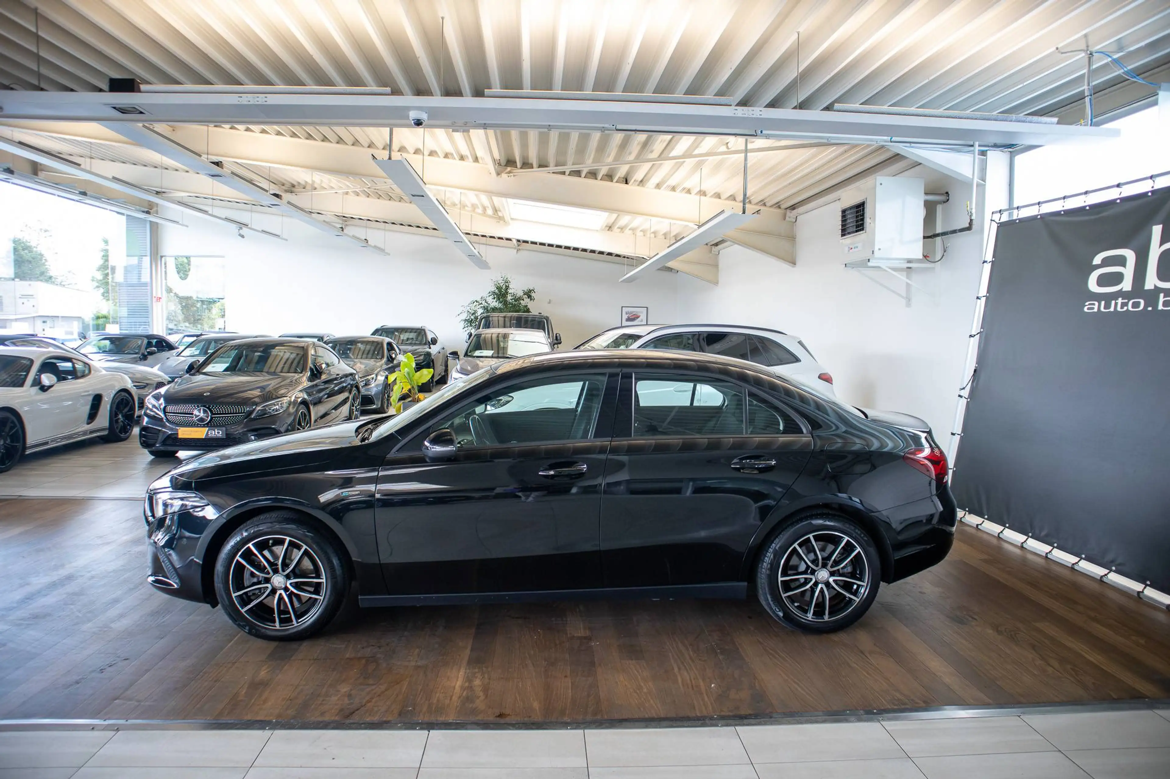 Mercedes-Benz A 250 e PLUG-IN, BERLINE, ZETELVERW., NAVI, CAMERA, DODE HOEK, LANE ASSIST, CC — photo 6