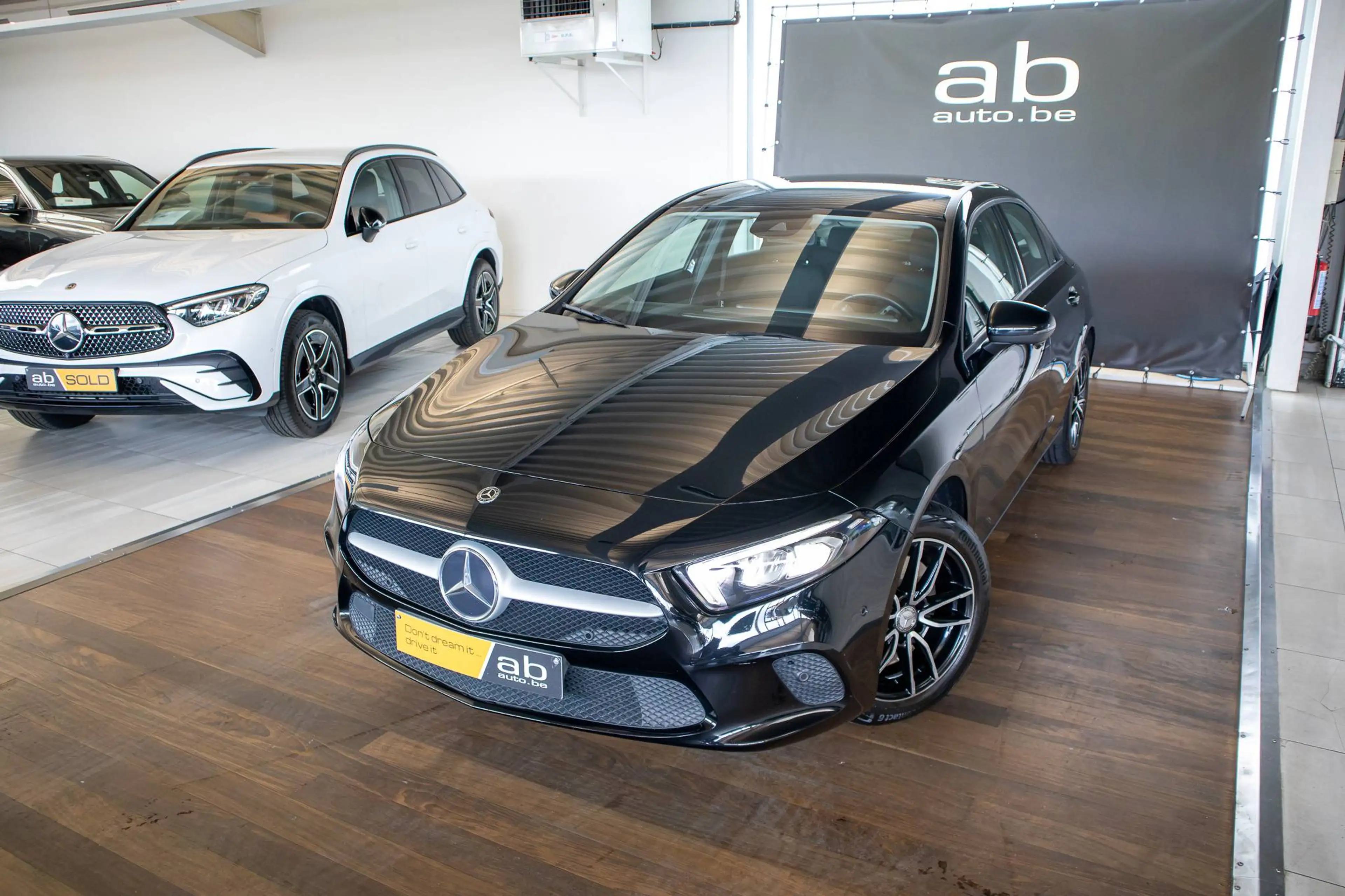 Mercedes-Benz A 250 e PLUG-IN, BERLINE, ZETELVERW., NAVI, CAMERA, DODE HOEK, LANE ASSIST, CC — photo 2
