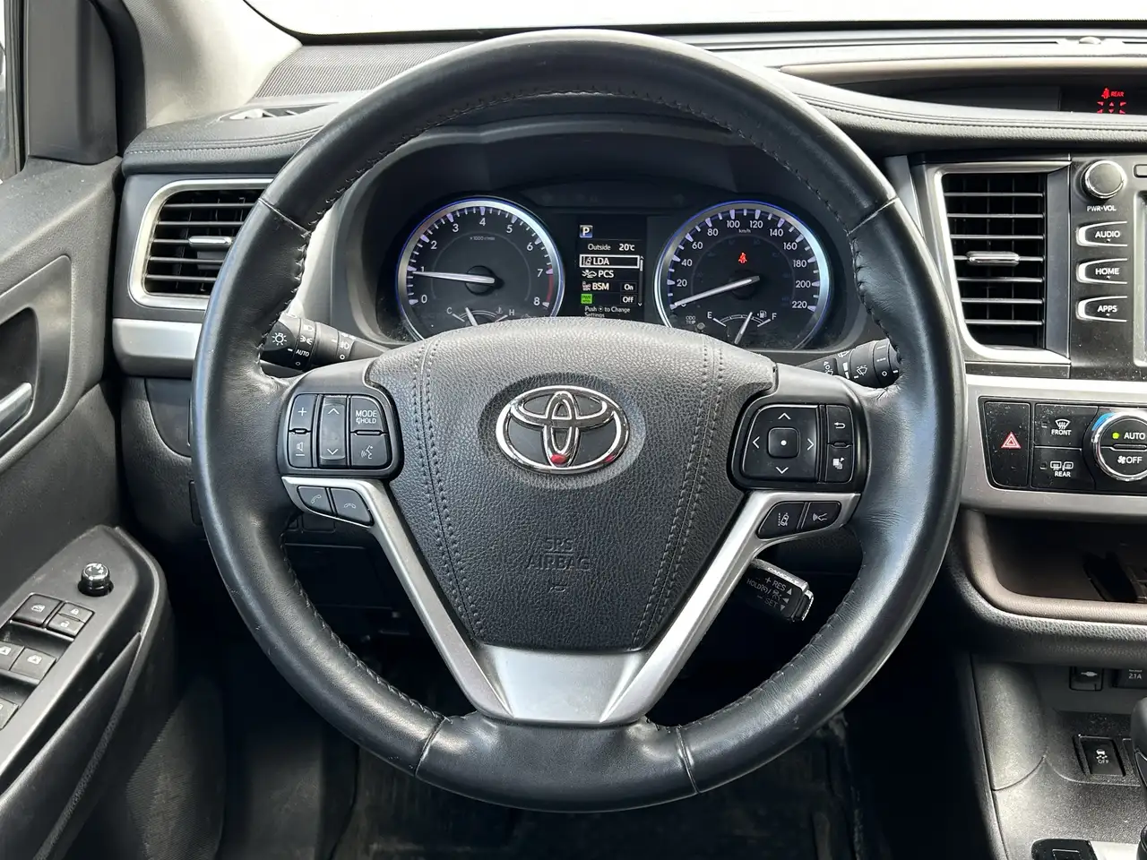 Toyota Highlander fotografie Toyota Highlander