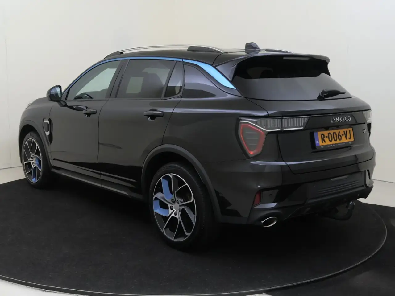 Lynk & Co 01 2022