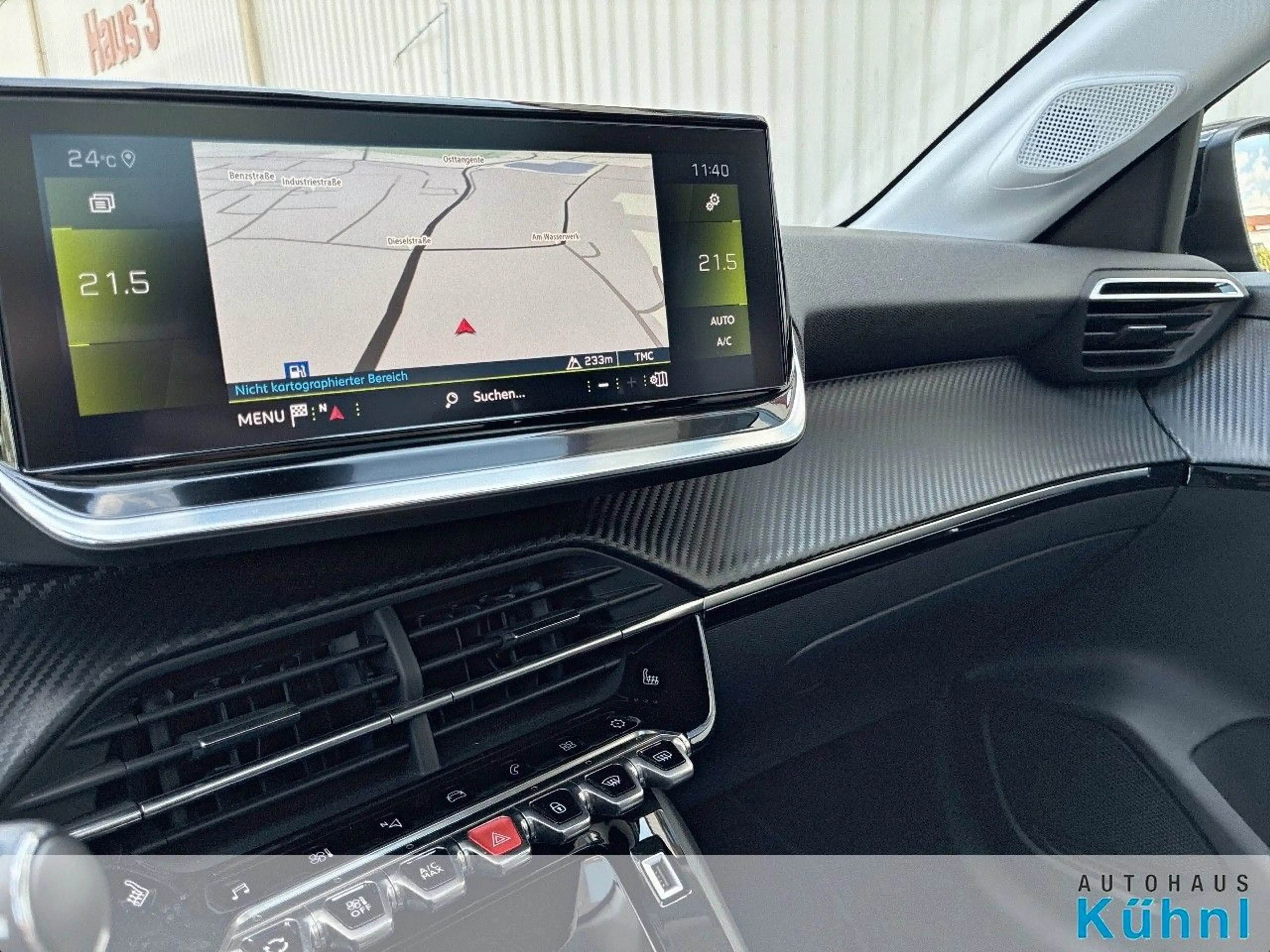 Peugeot 208 Allure PureTech 100 — photo 14