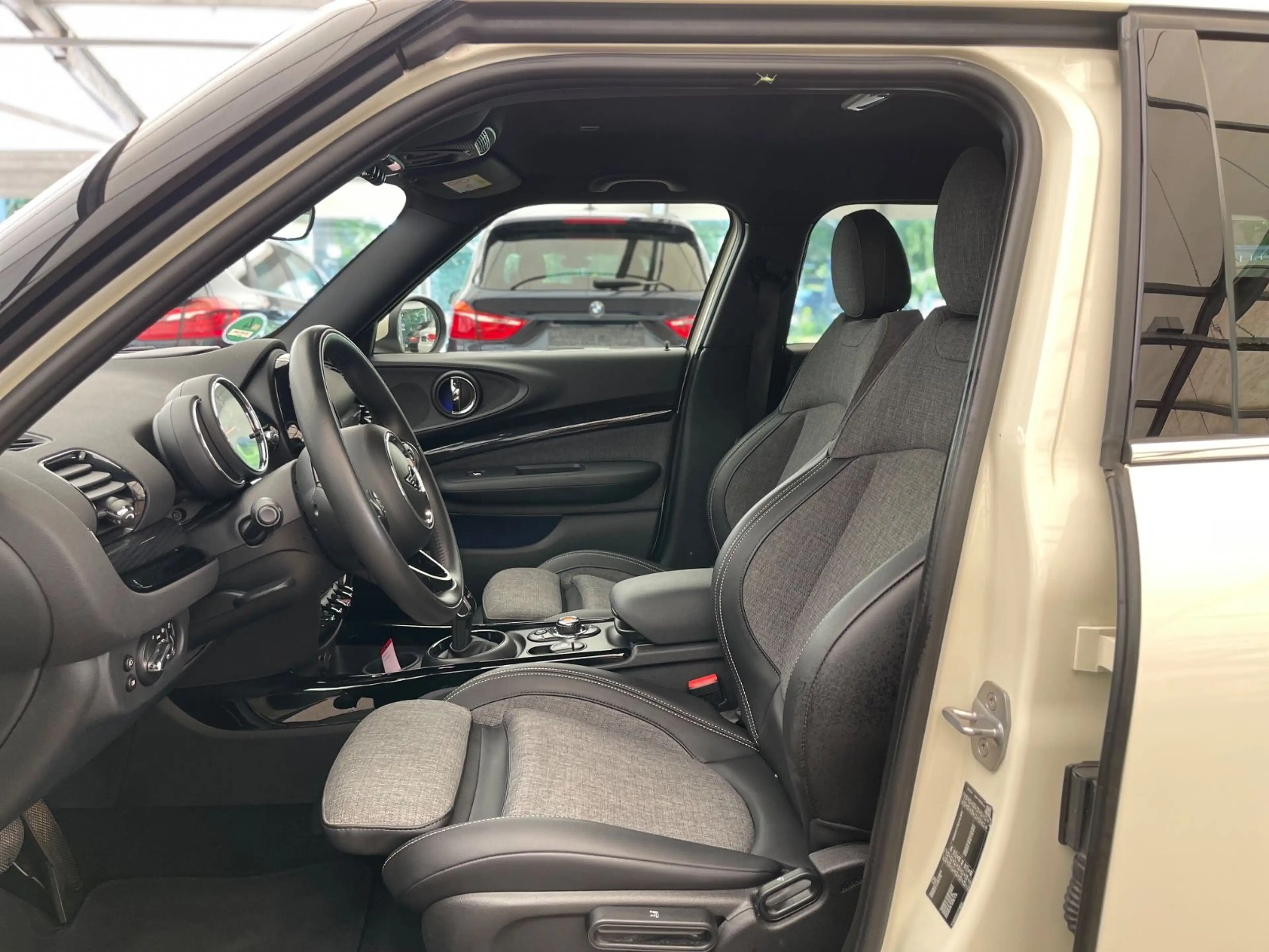 MINI One Clubman /Aut/Navi/LED/Apple CarPlay/24000Km — photo 11