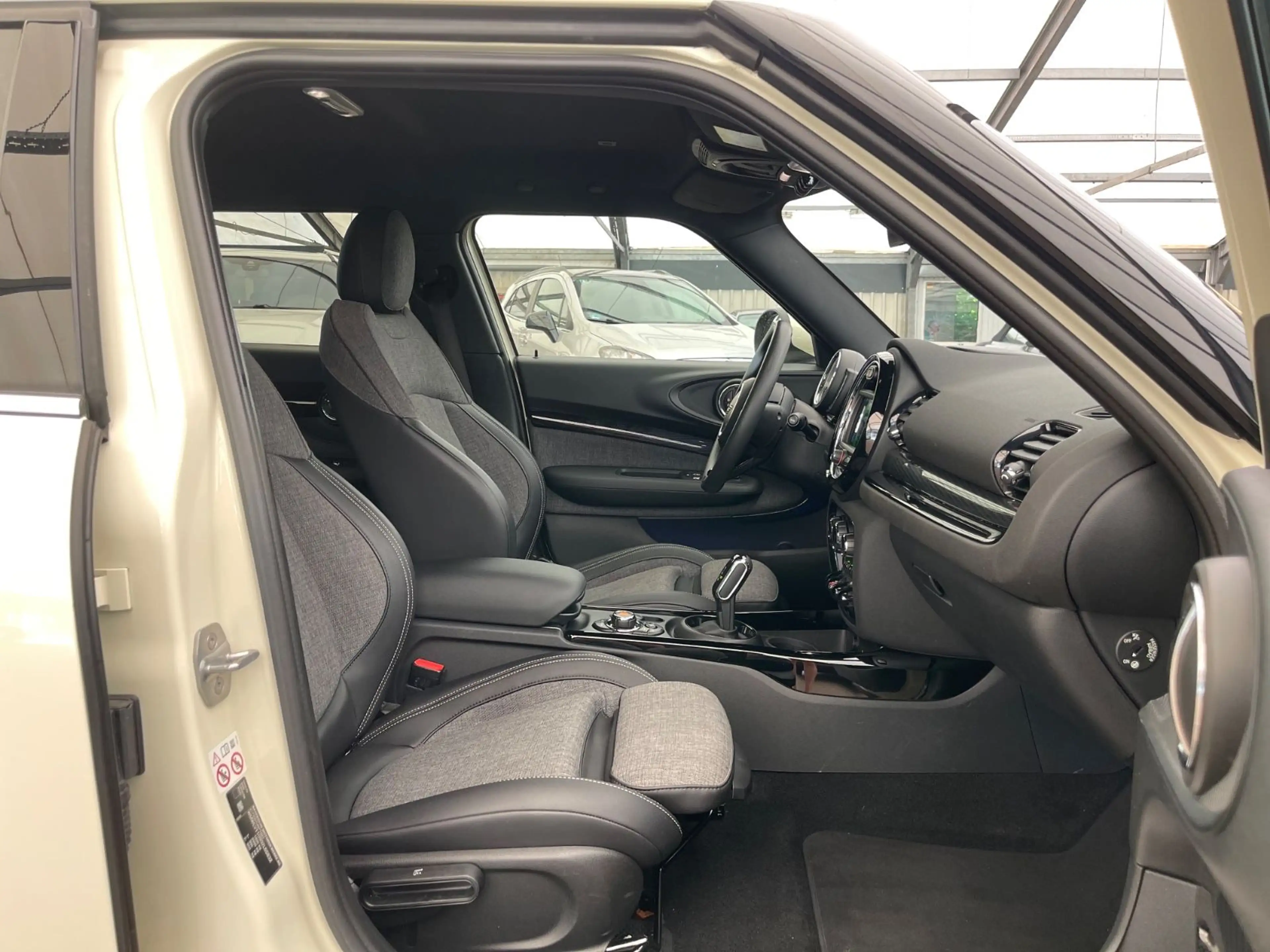 MINI One Clubman /Aut/Navi/LED/Apple CarPlay/24000Km — photo 15