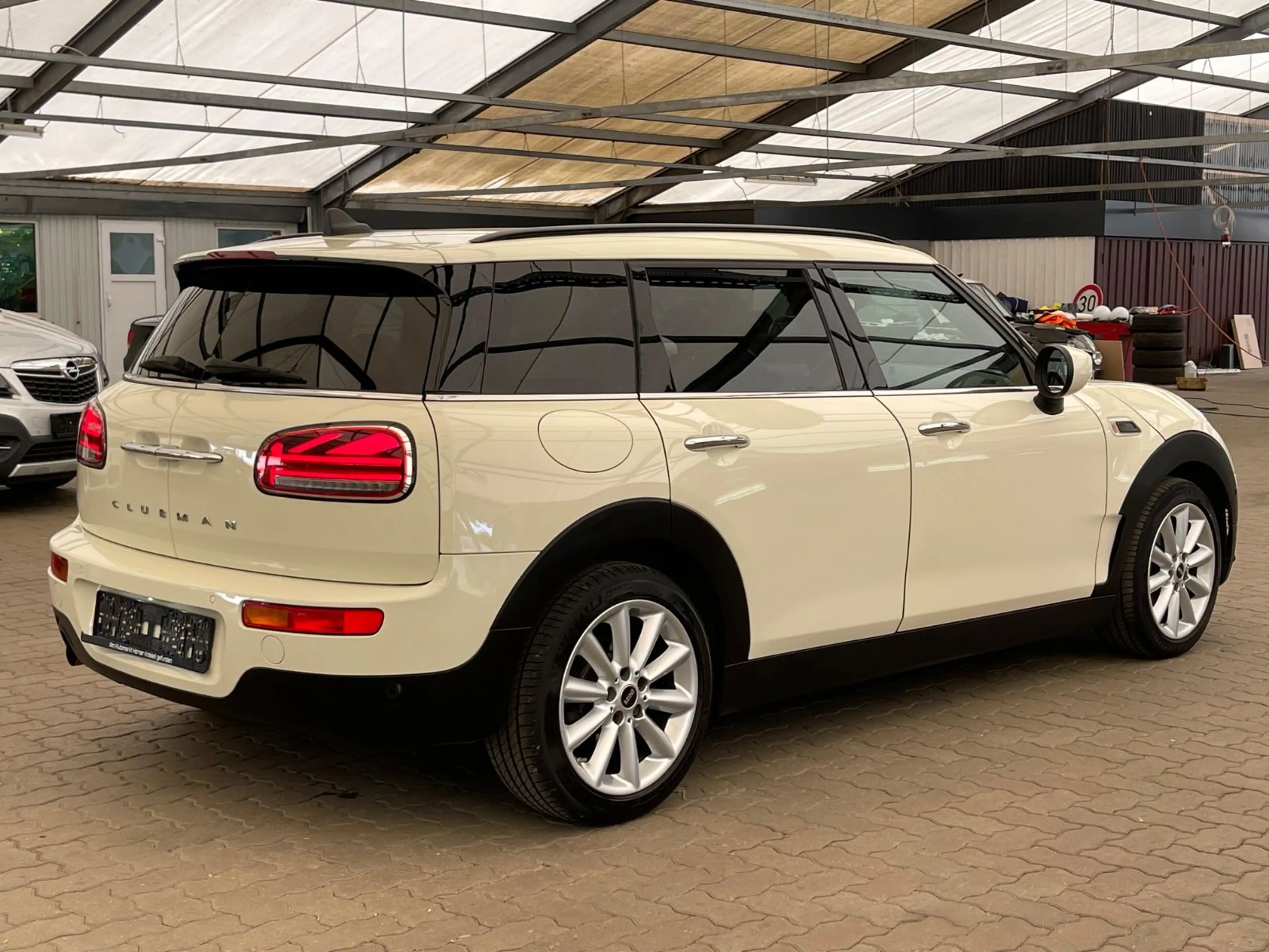 MINI One Clubman /Aut/Navi/LED/Apple CarPlay/24000Km — photo 8