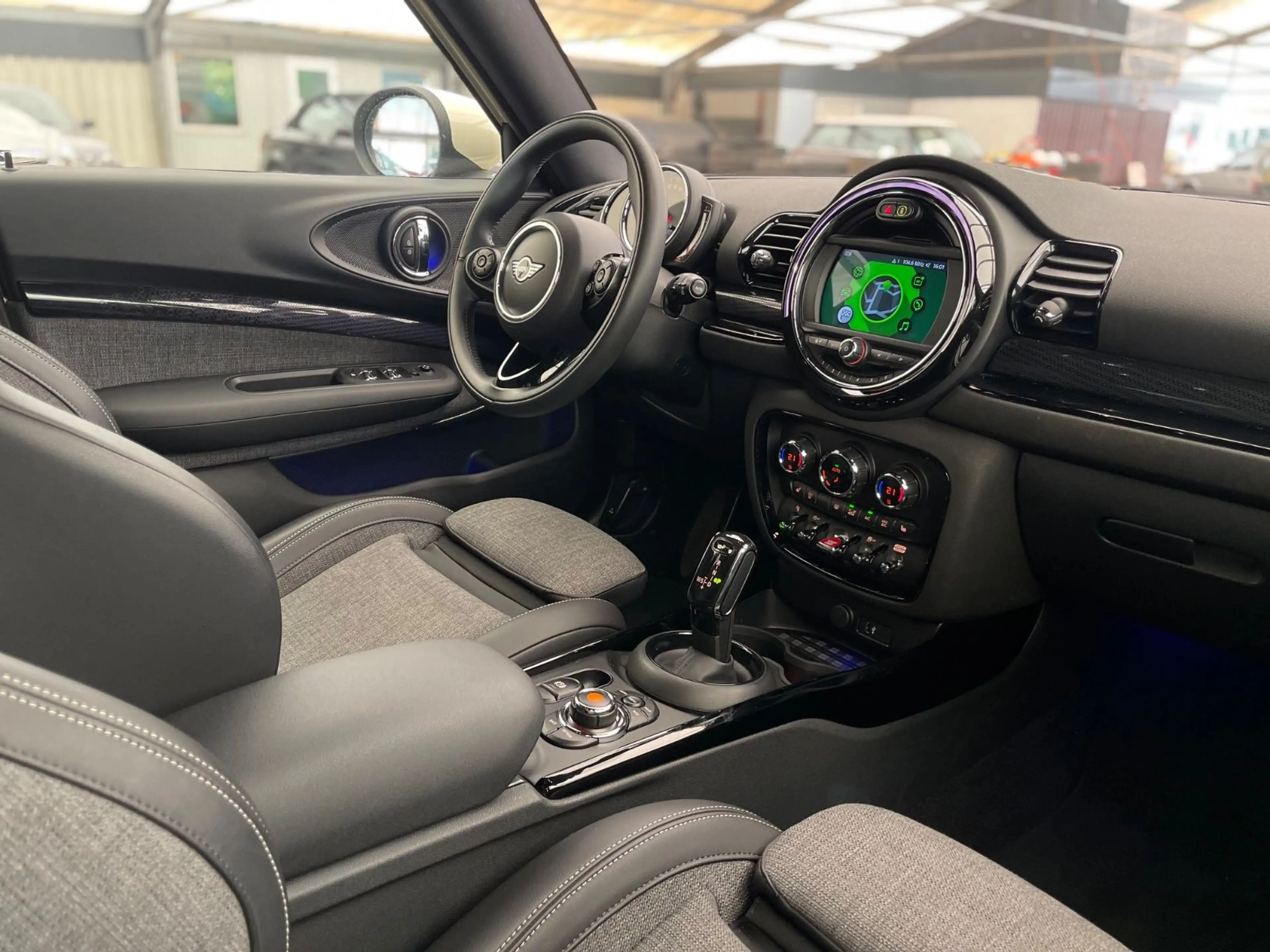 MINI One Clubman /Aut/Navi/LED/Apple CarPlay/24000Km — photo 14