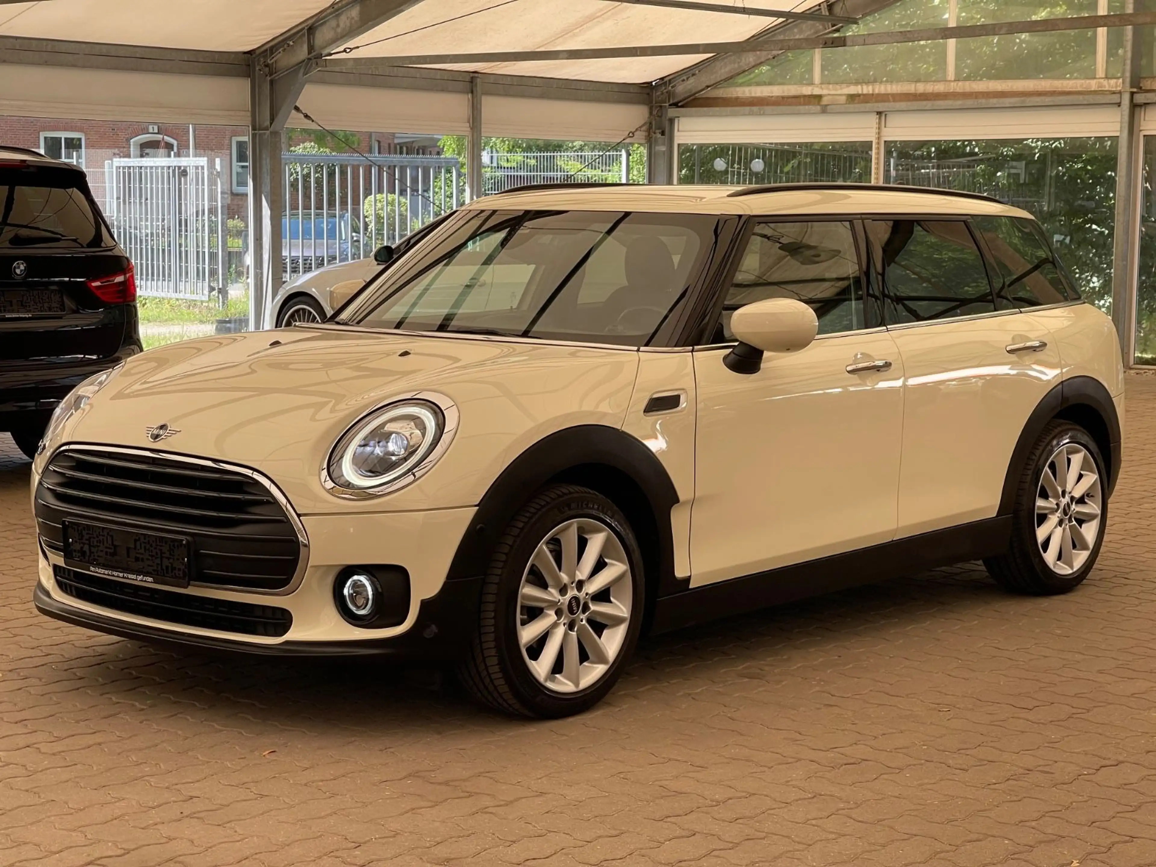 MINI One Clubman /Aut/Navi/LED/Apple CarPlay/24000Km — photo 3