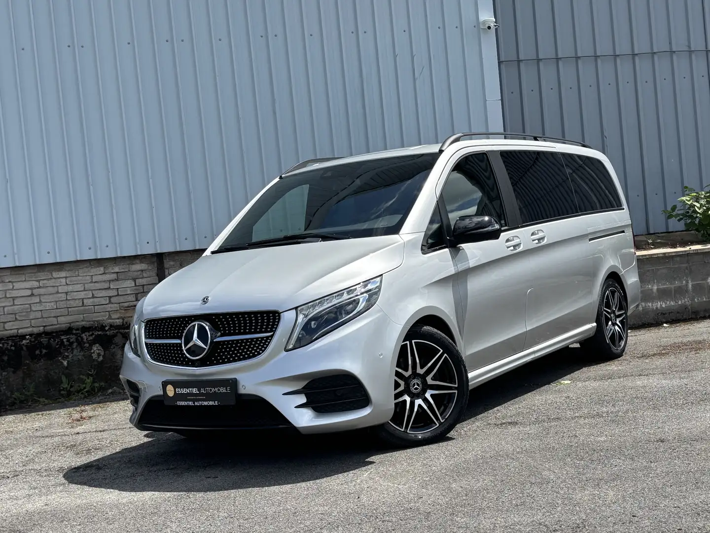 Mercedes-Benz V 250 d AMG * 5 places * Utilitaire * TVA DEDUCTIBLE Argent - 1