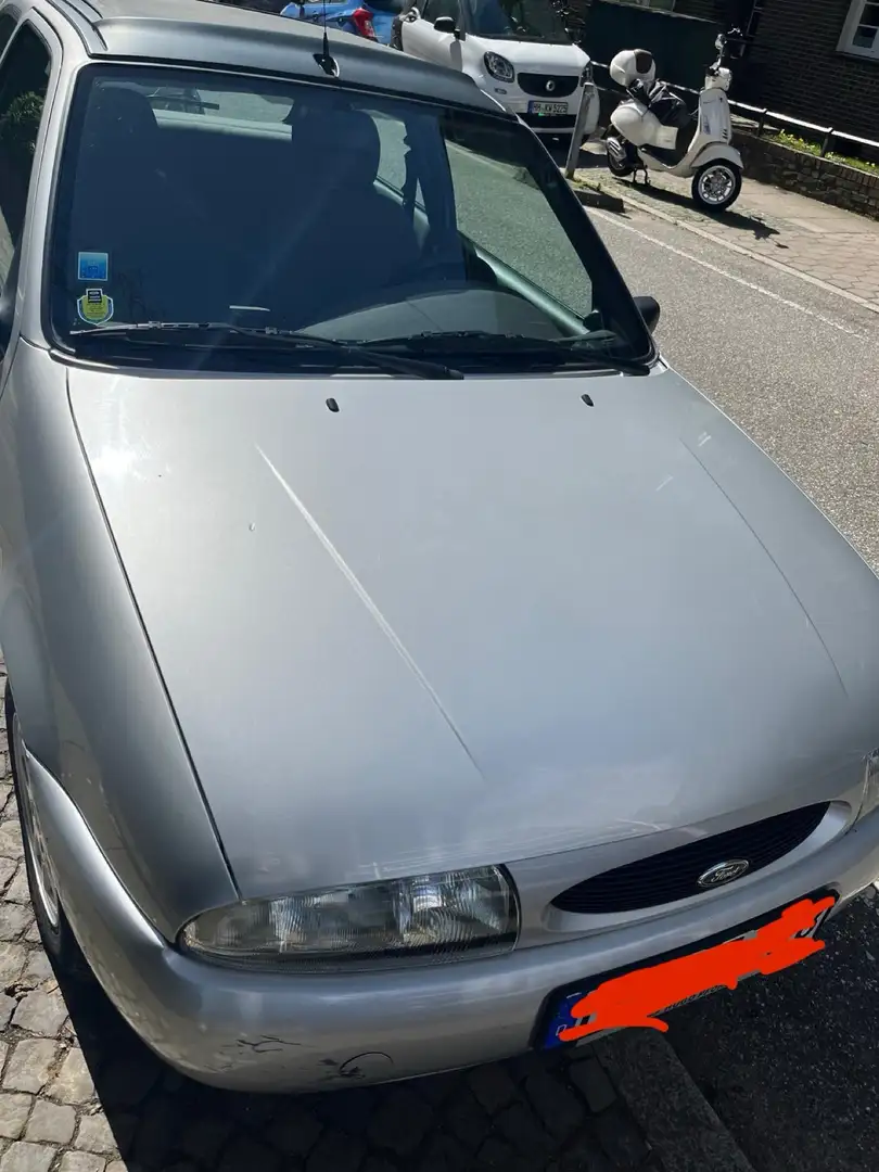 Ford Fiesta Style Silver - 2