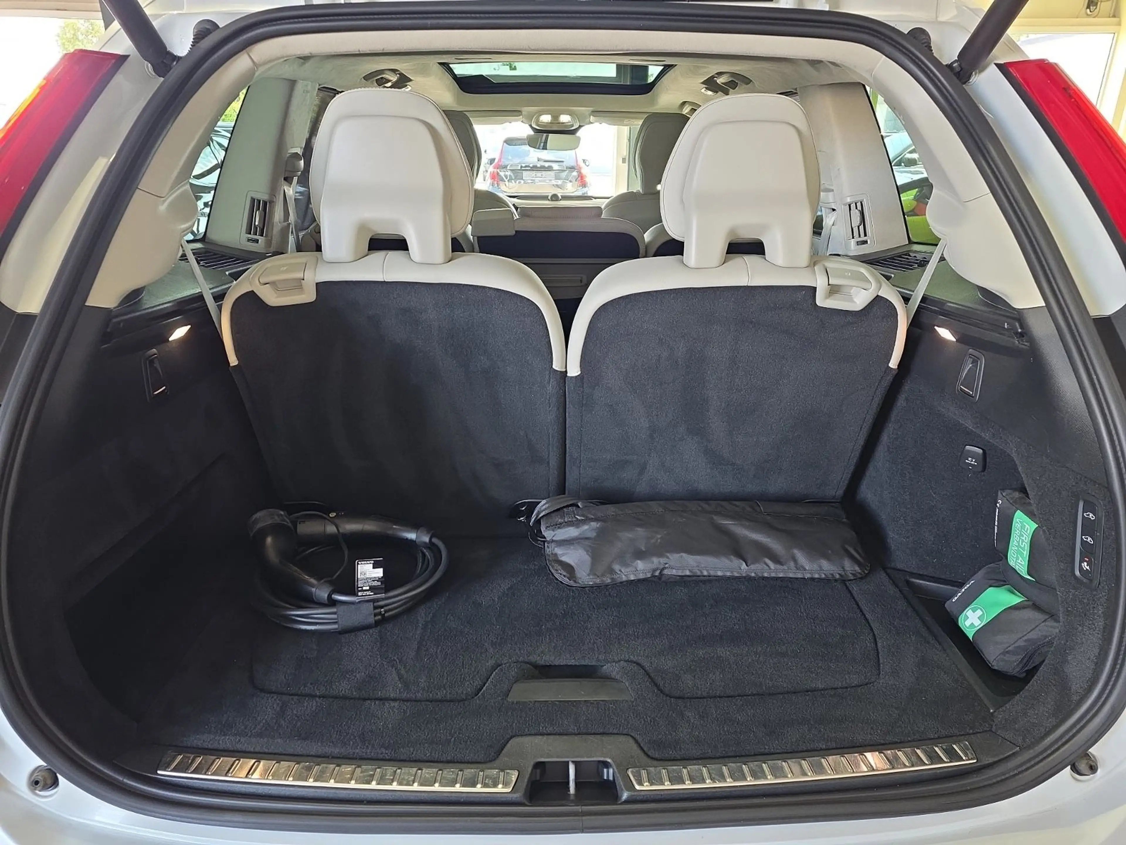 Volvo XC90 T8 Ultimate Bright Recharge AWD B&W Massage — photo 15