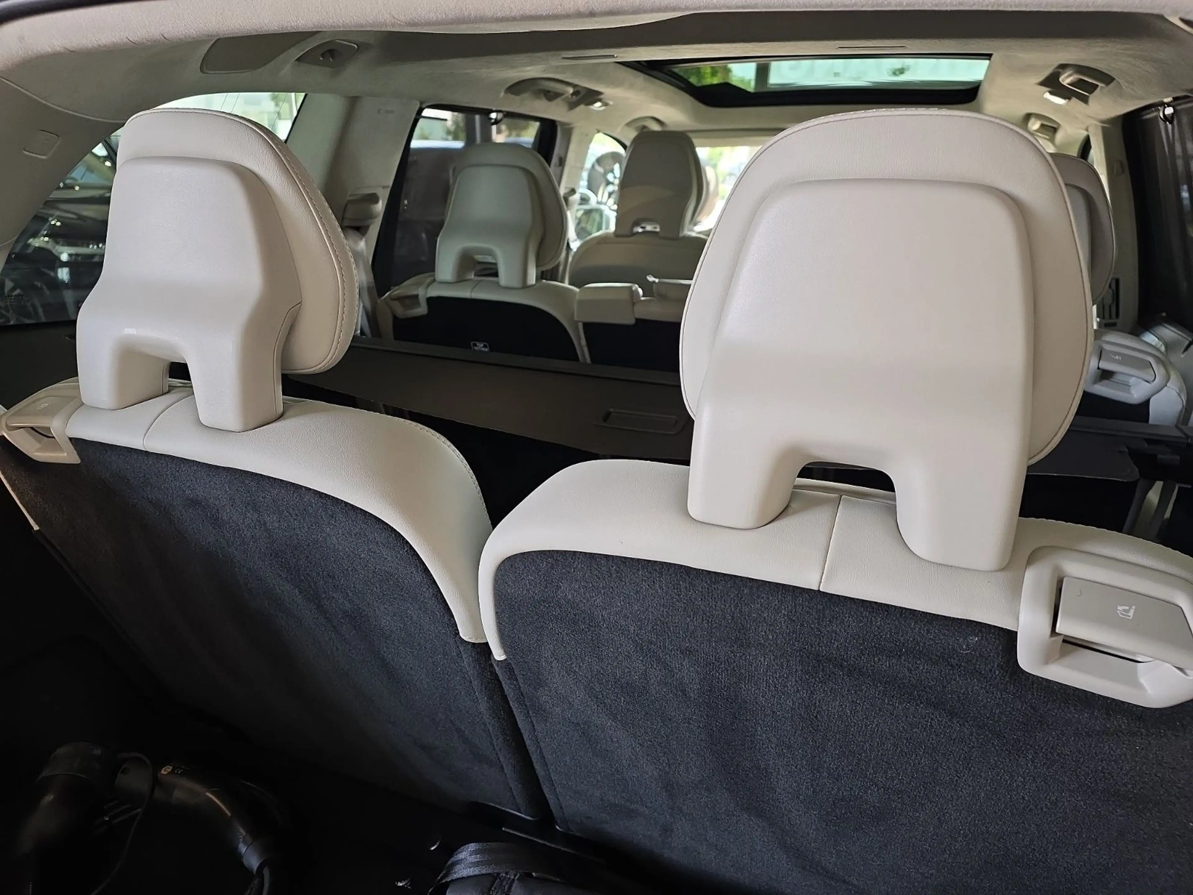 Volvo XC90 T8 Ultimate Bright Recharge AWD B&W Massage — photo 14