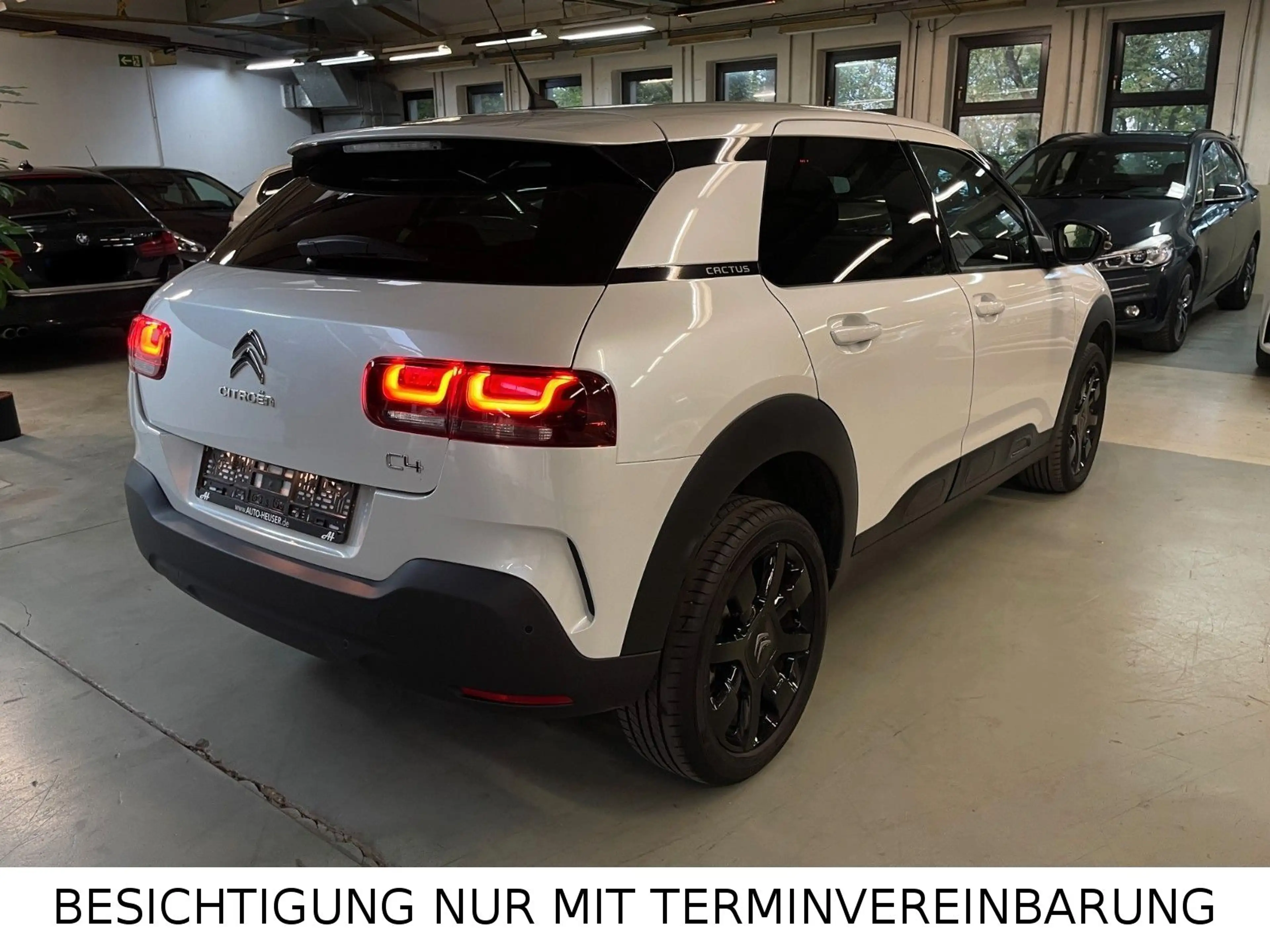 Citroen C4 Cactus Shine SPUR NAVI CARPLAY KEYLESS KAMERA — photo 3