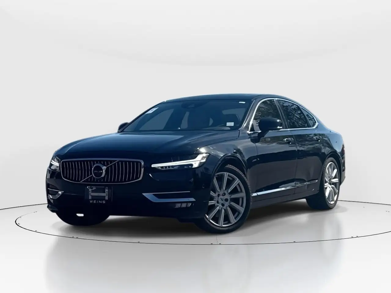 2017 Volvo S90