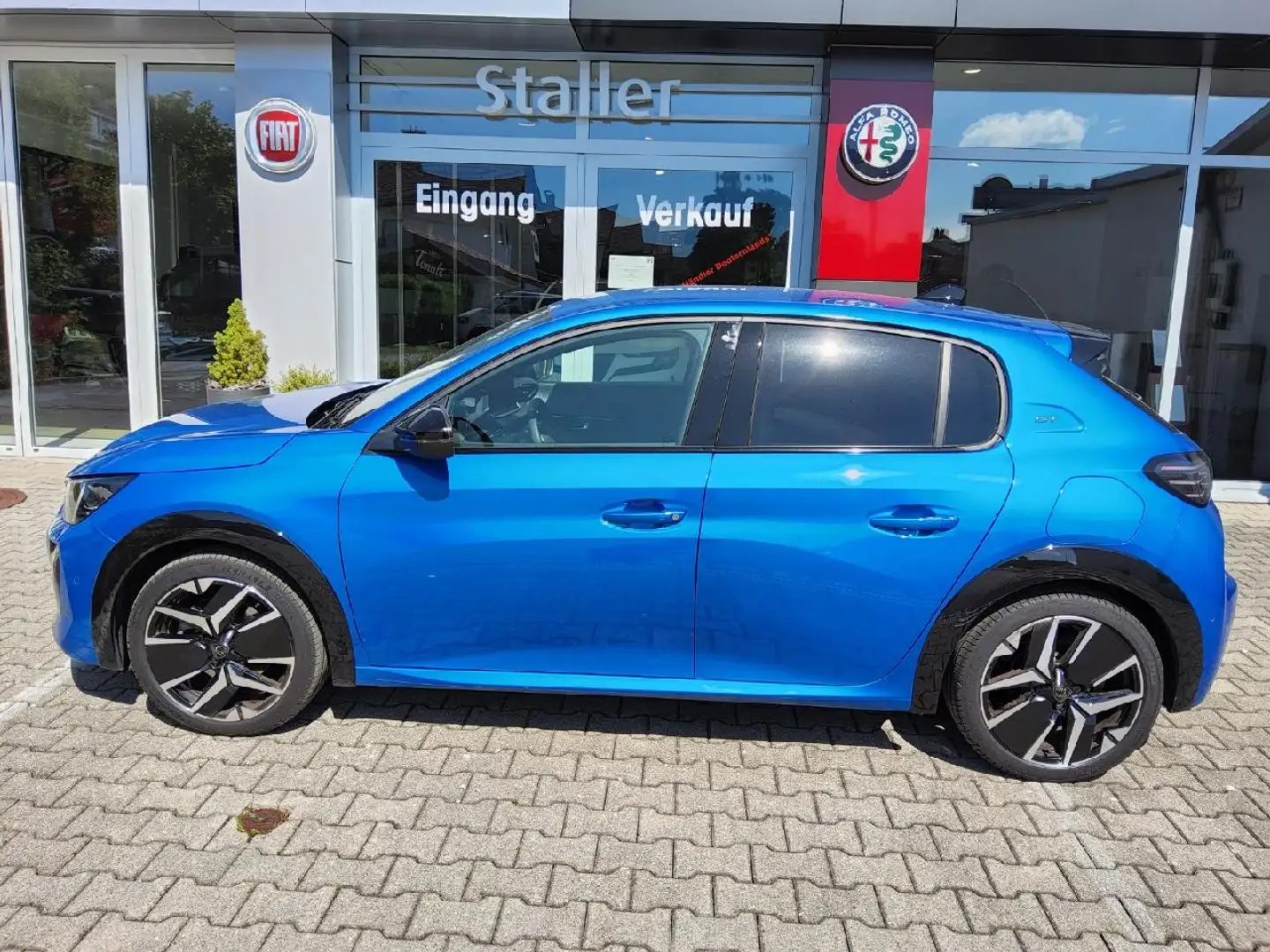Peugeot 208 GT Blau - 1