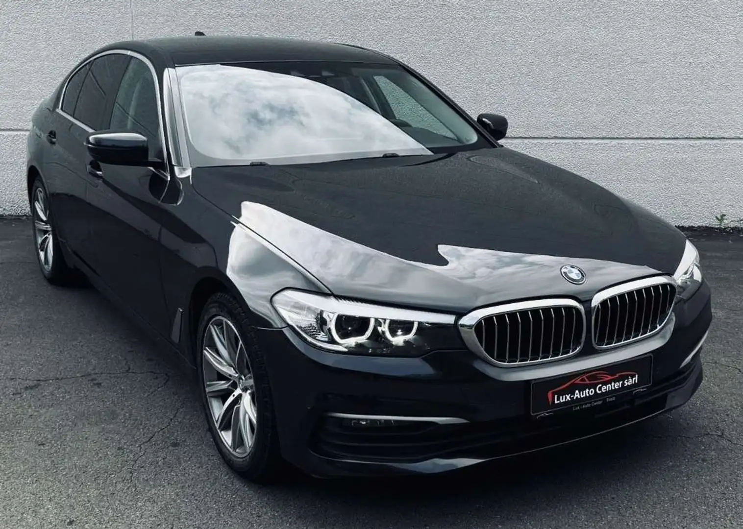 BMW 518 dA AdBlue Zwart - 2