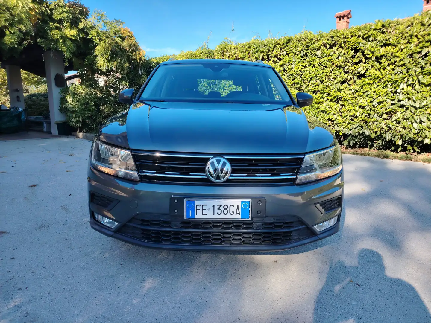 Volkswagen Tiguan Tiguan II 2016 2.0 tdi Executive 150cv dsg Grigio - 1