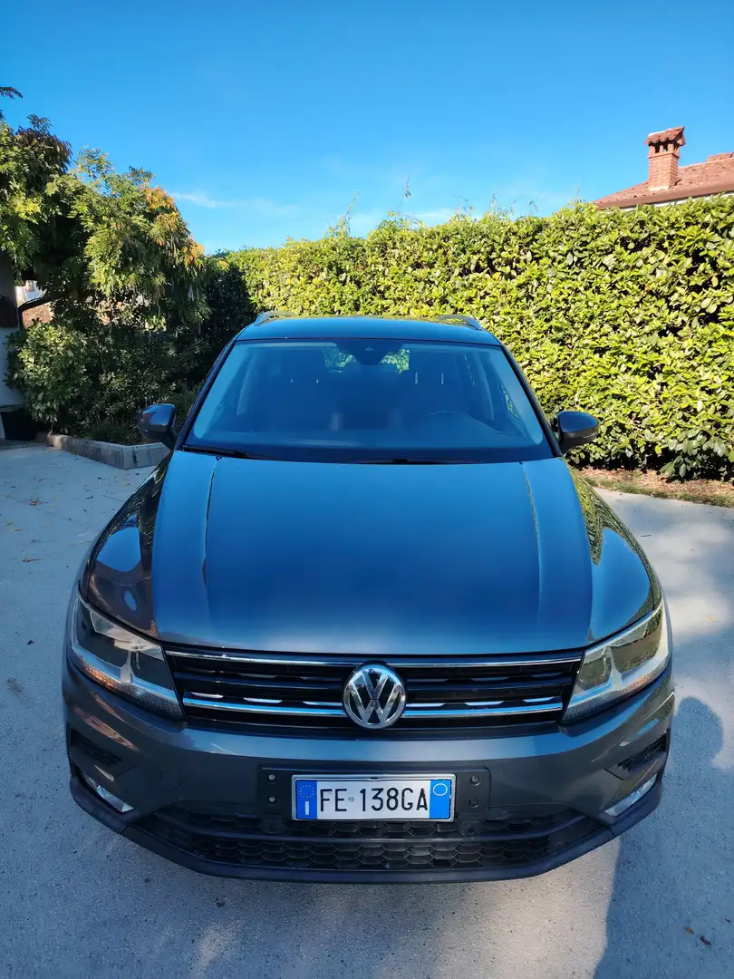 Volkswagen Tiguan Tiguan II 2016 2.0 tdi Executive 150cv dsg Grigio - 2