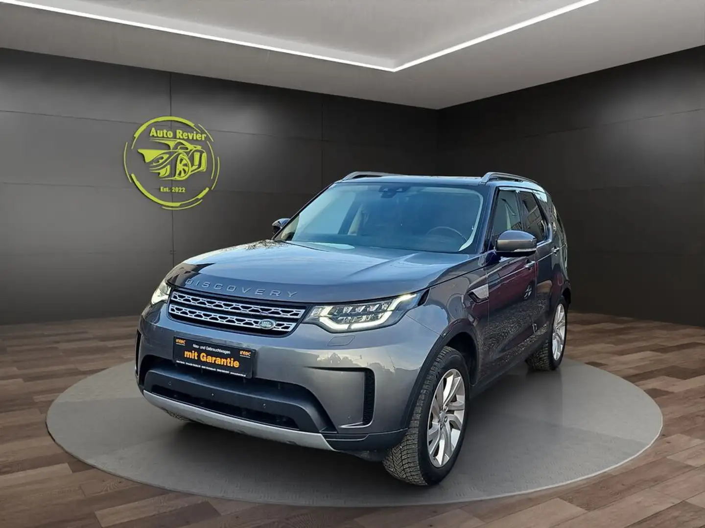Land Rover Discovery TD6 SE Grau - 1