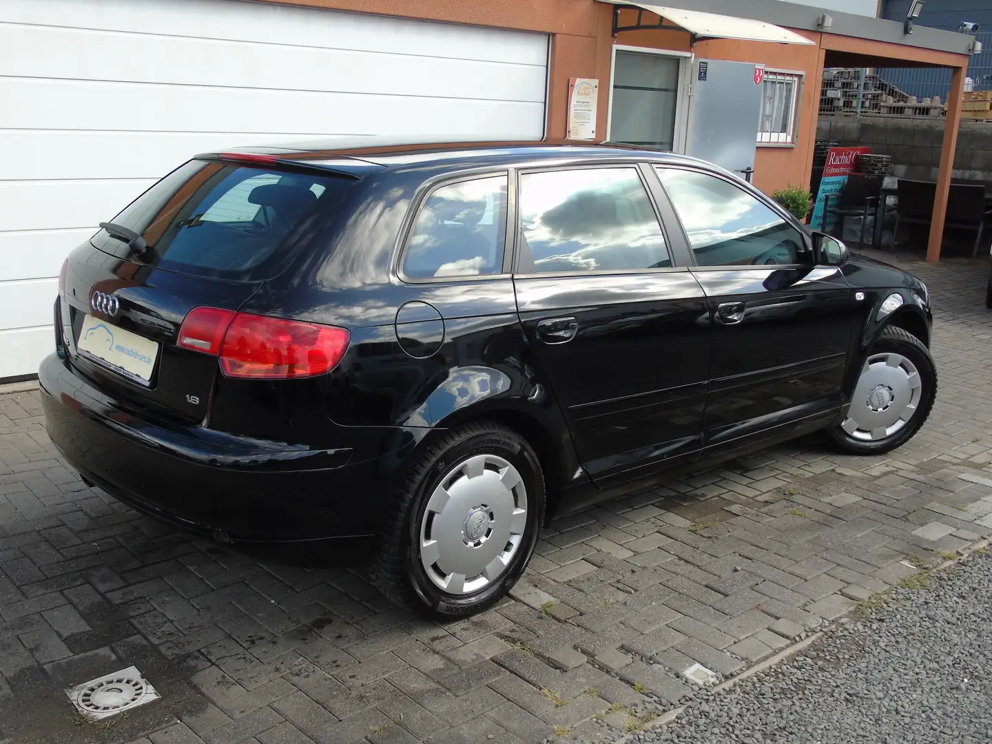 Audi A3 1.6 ATTRAKTION*HU 06-26*GARANTIE 12M*GEPFLEGT.. Noir - 1