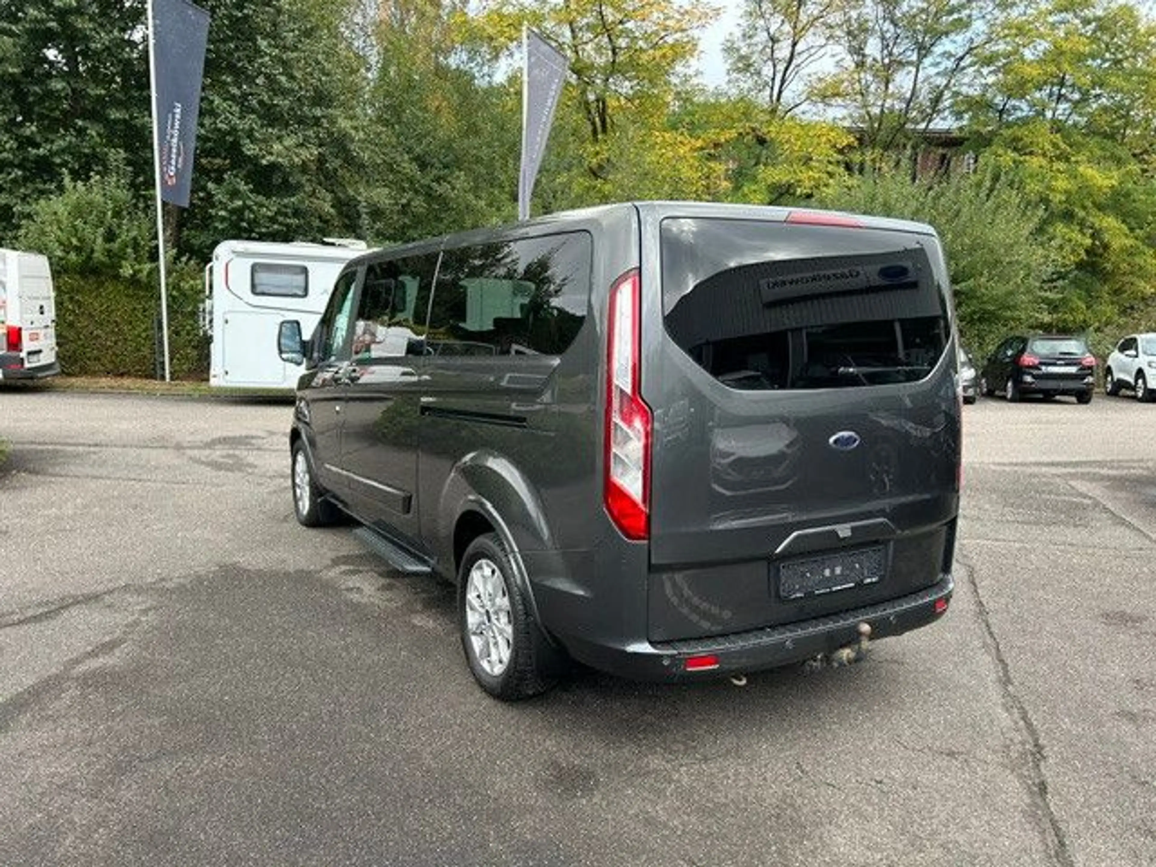 Ford Transit Tourneo Custom 310 L2 Tourneo Titanium 2.0 EcoBl — photo 3