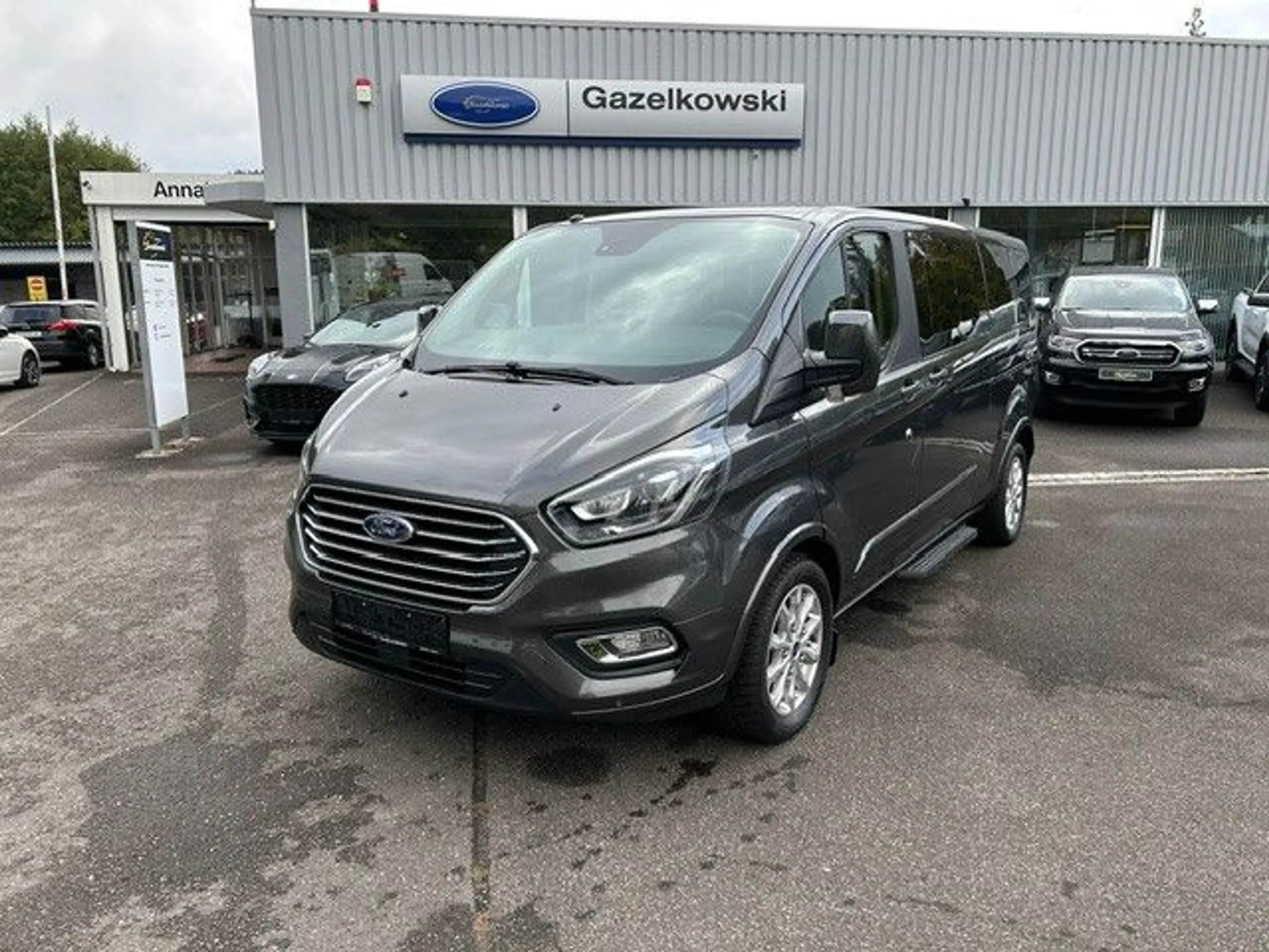 Ford Transit Tourneo Custom 310 L2 Tourneo Titanium 2.0 EcoBl