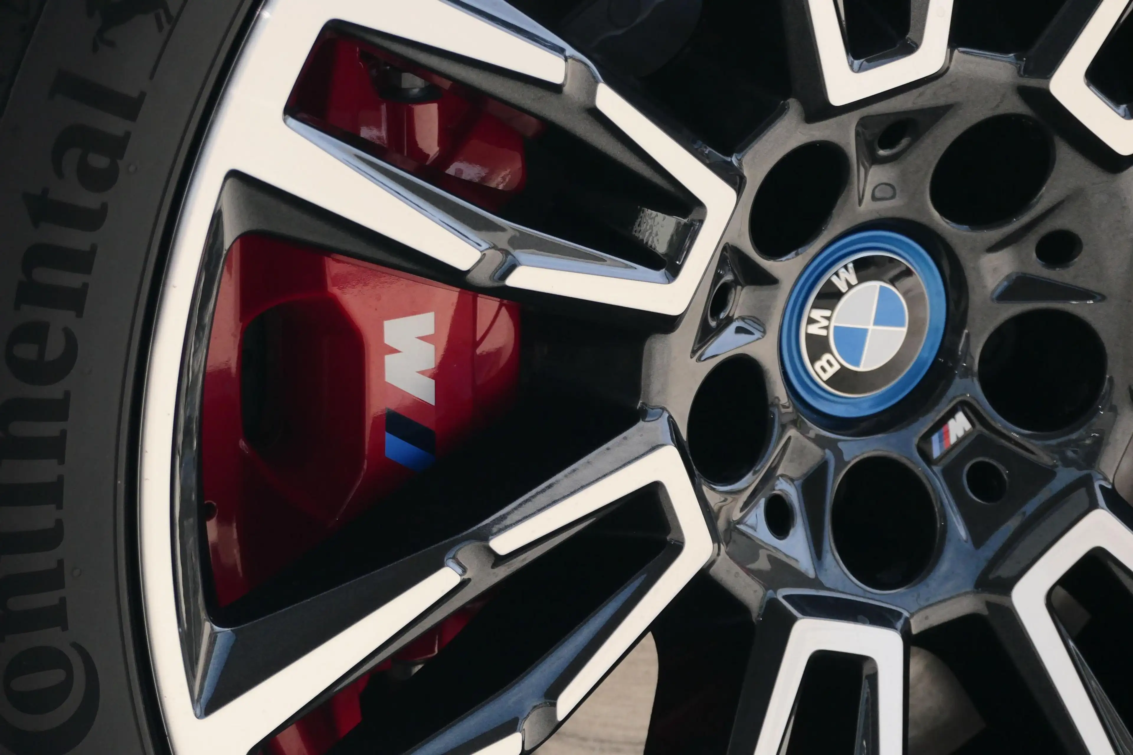 BMW i5 eDrive40 Touring M Sport PRO | — photo 10