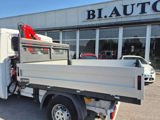 Fiat Ducato view 5