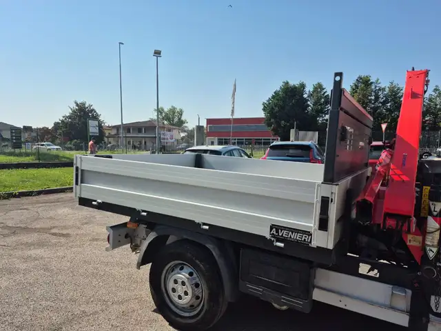 Fiat Ducato view 4