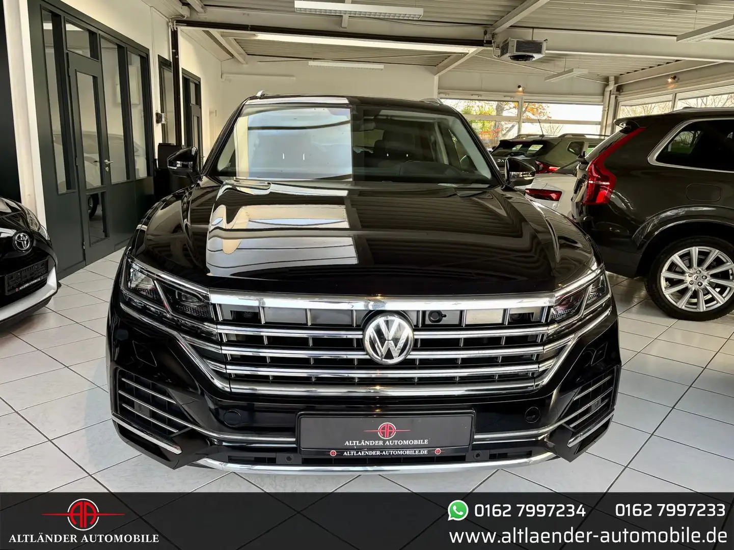 Volkswagen Touareg Elegance 4Motion V6 *Innovision*Pano*AHK Noir - 2