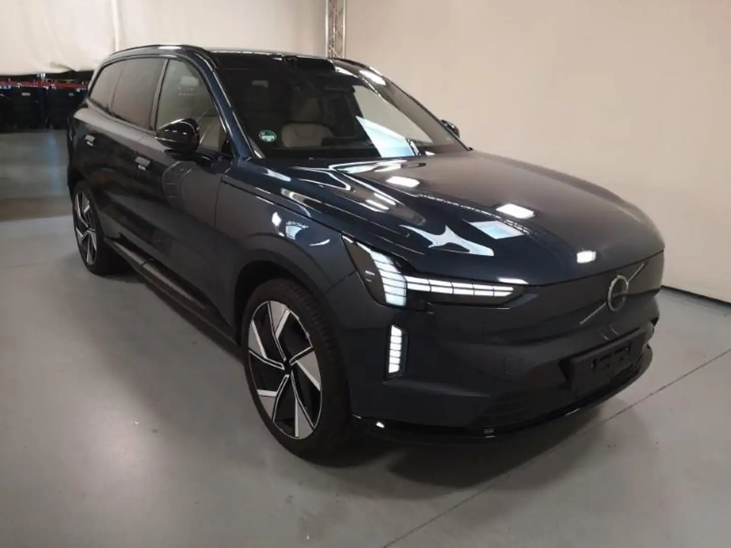 Volvo EX90 Single Motor Plus Pure Electric 2WD Blau - 2