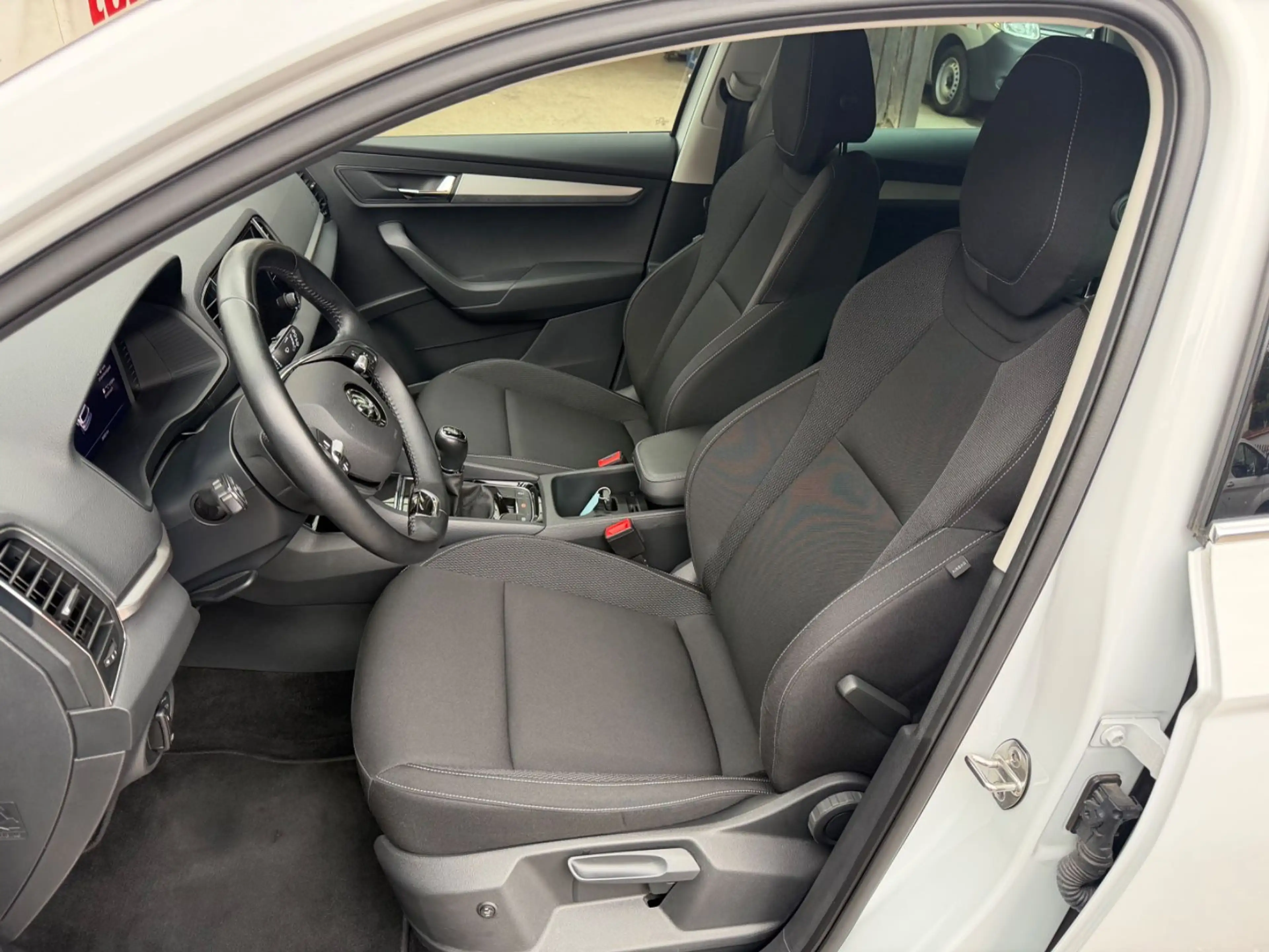 Skoda Karoq Ambition Sitzheizung — photo 7