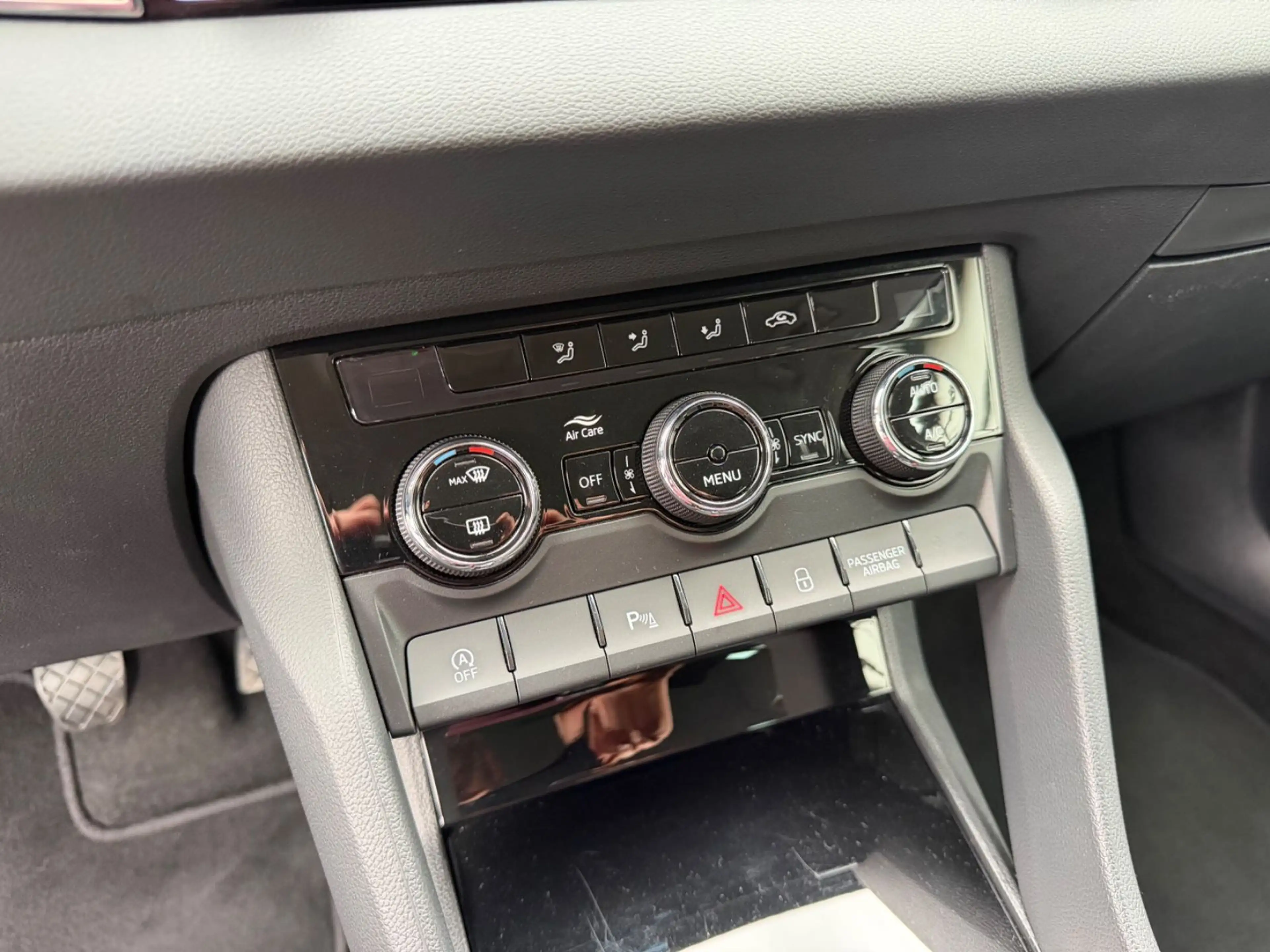 Skoda Karoq Ambition Sitzheizung — photo 12