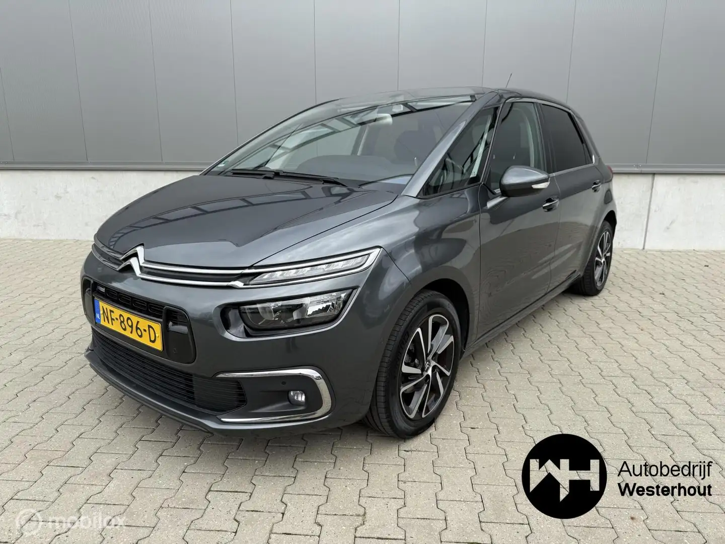 Citroen C4 Picasso 1.2 PureTech Shine Automaat Massagestoelen Grijs - 2