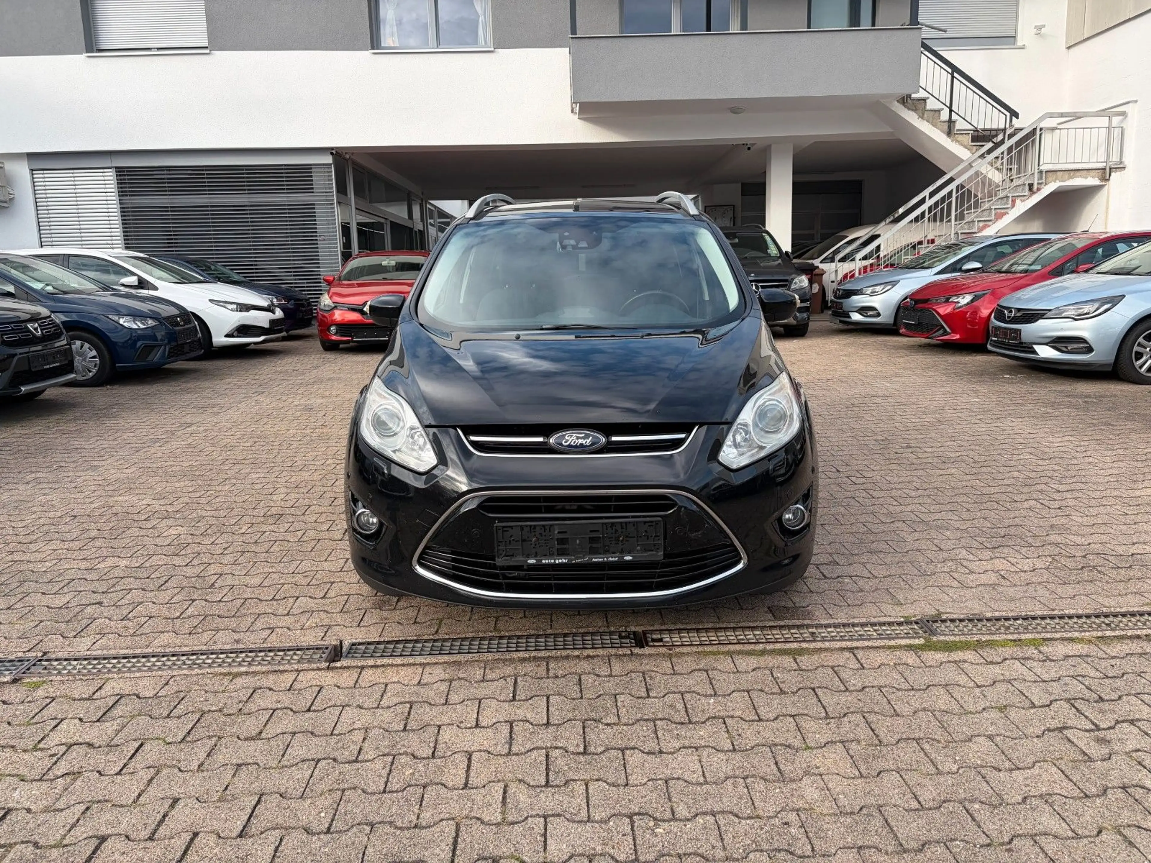 Ford Grand C-Max Grand Titanium*7-SITZER*KAMERA* — photo 2