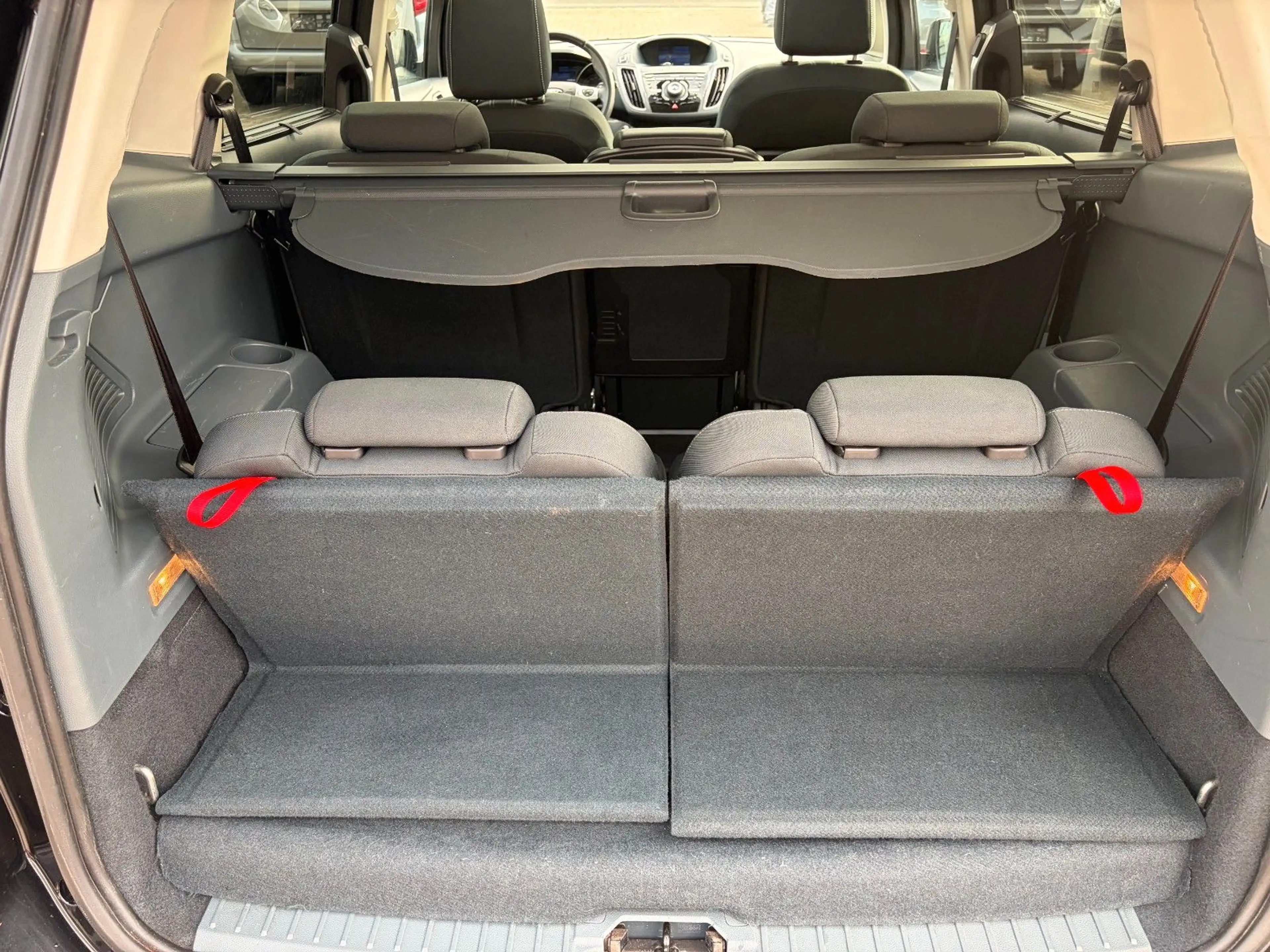 Ford Grand C-Max Grand Titanium*7-SITZER*KAMERA* — photo 10