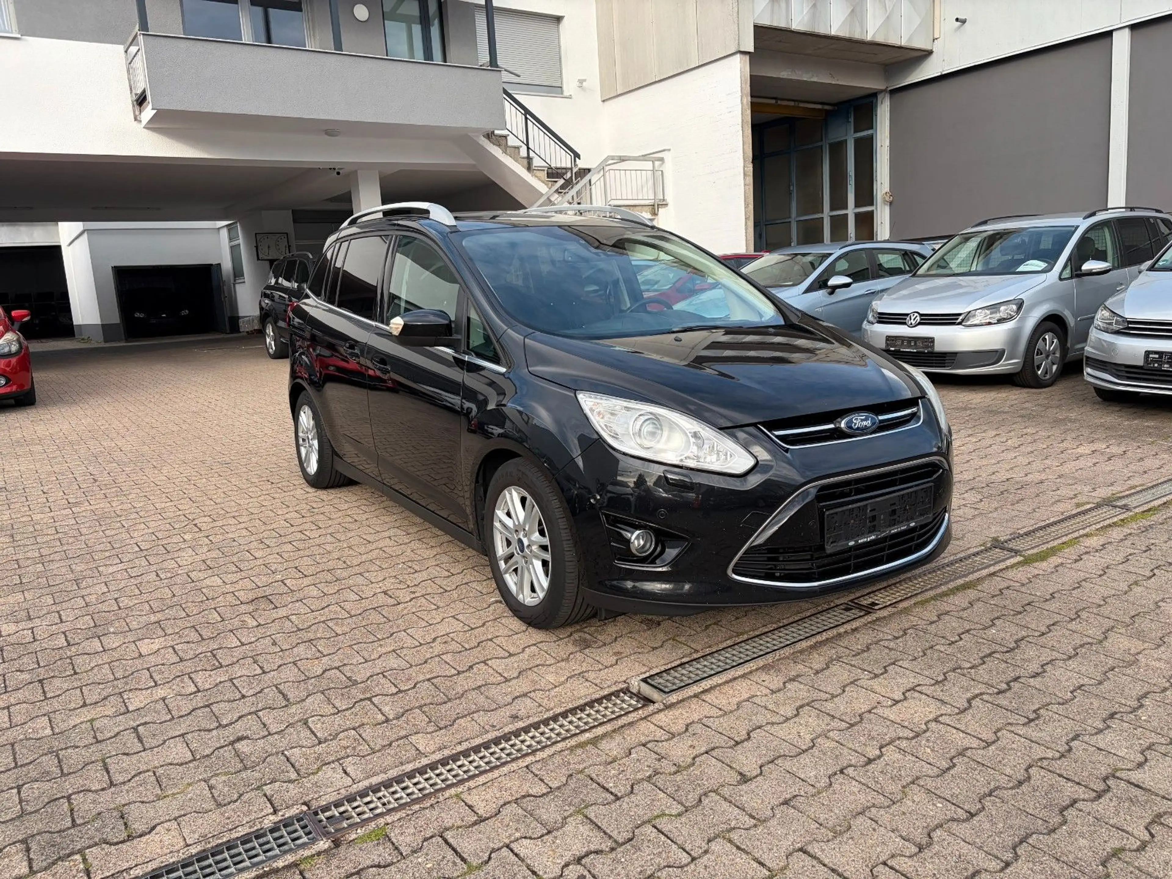 Ford Grand C-Max Grand Titanium*7-SITZER*KAMERA* — photo 3