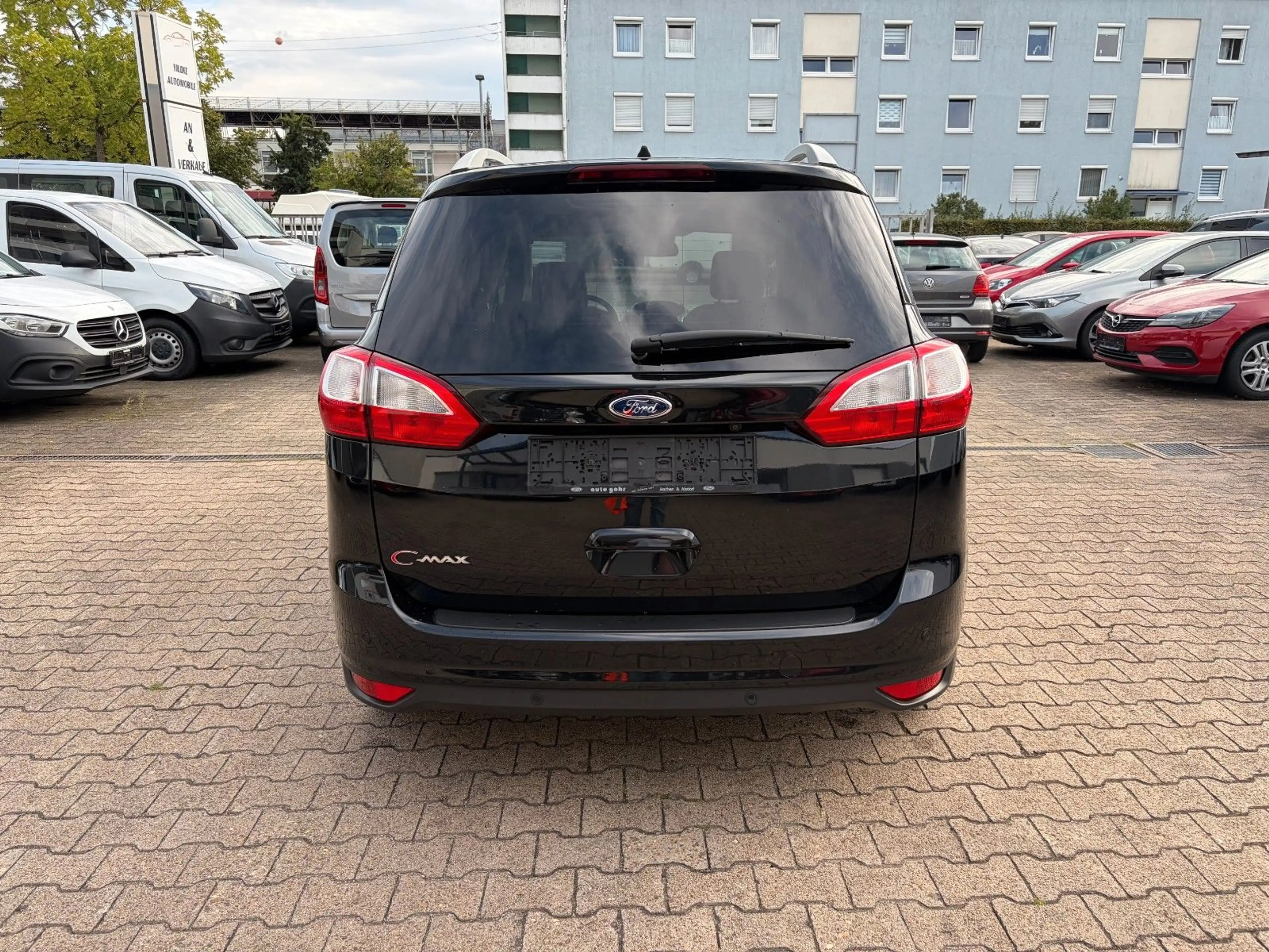 Ford Grand C-Max Grand Titanium*7-SITZER*KAMERA* — photo 6