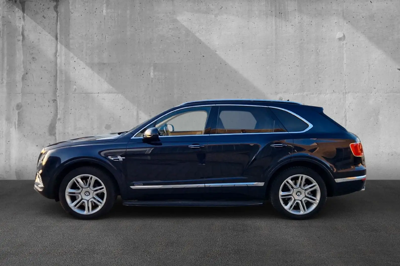 Bentley Bentayga V8 Diesel*Massage*AHK*Schiebedach*VOLL Kék - 2