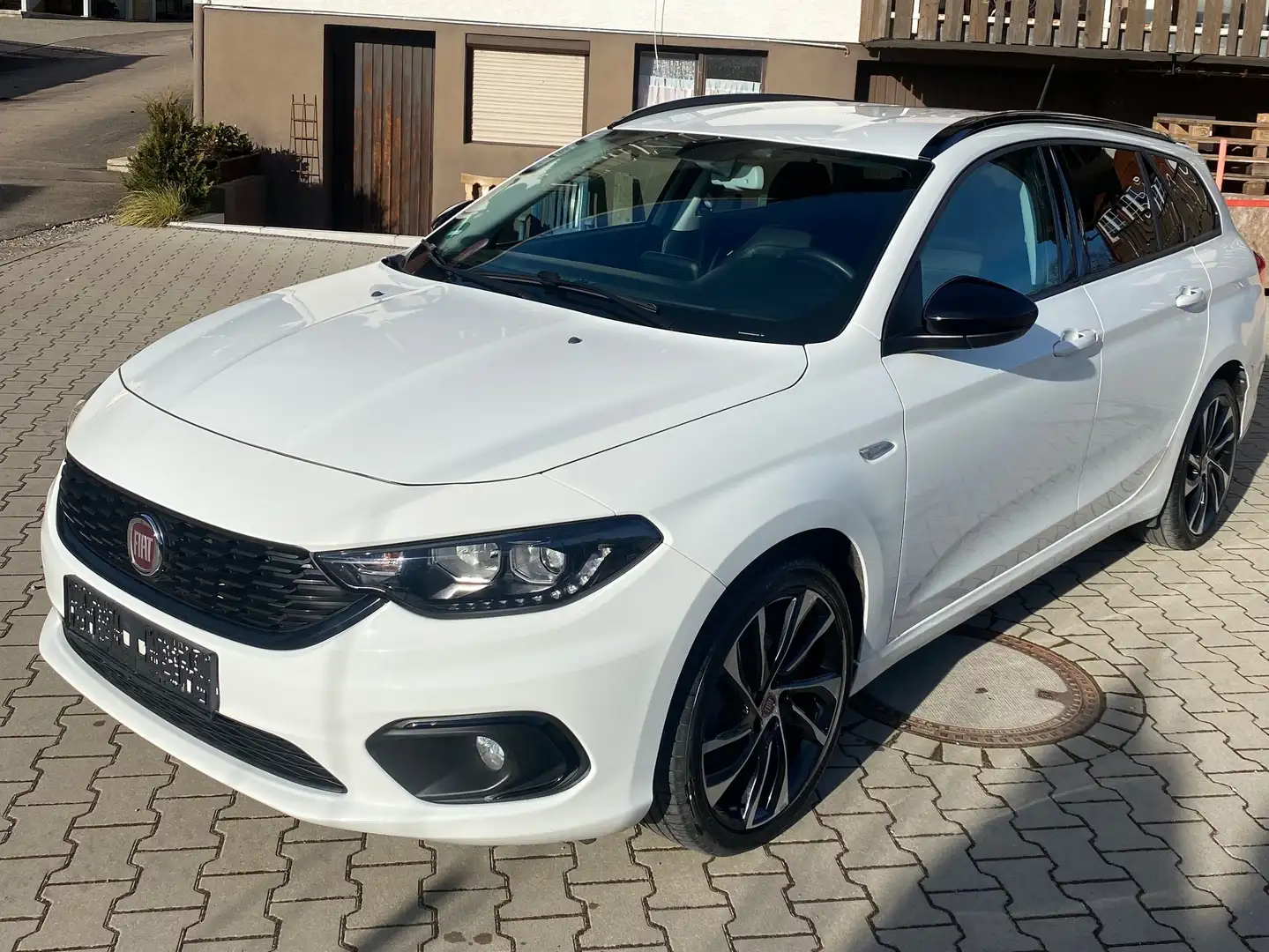 Fiat Tipo Tipo Kombi 1.4 T-Jet S-Design Weiß - 1